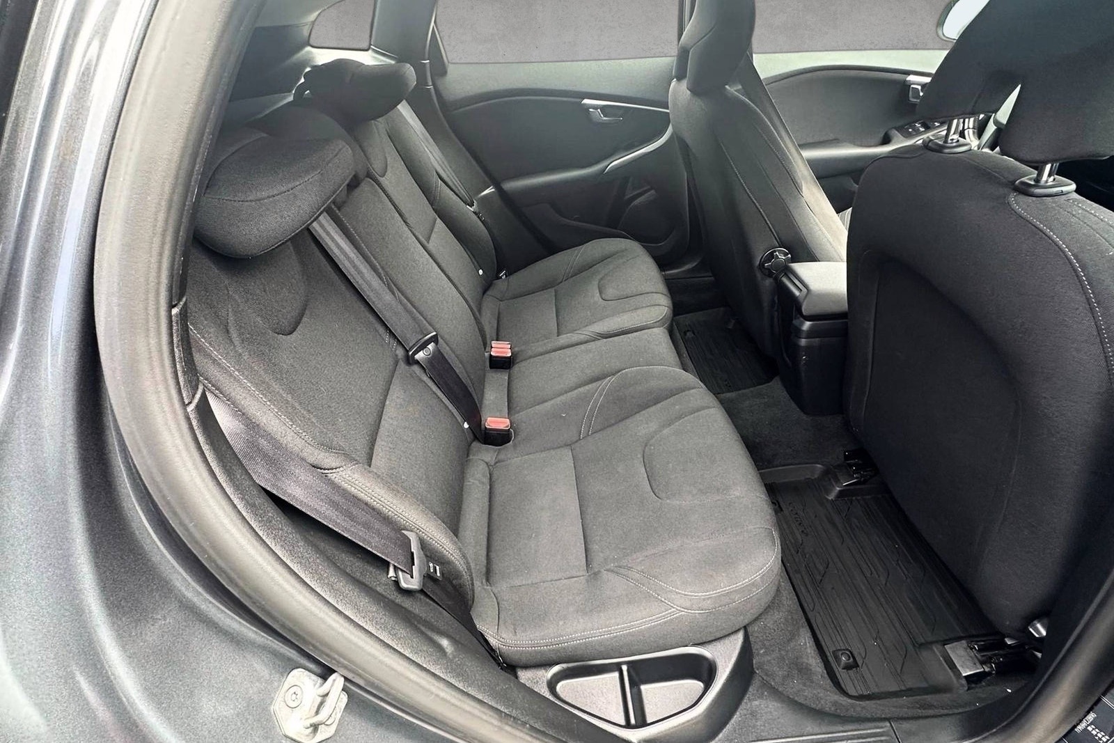 Volvo V40 D2 Manual, 6-trins, 115ps, 2014