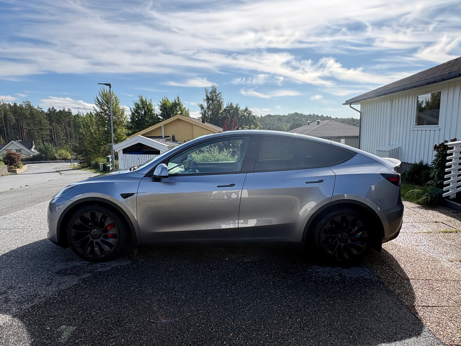 Tesla Model Y Performance, 534hk, 2023