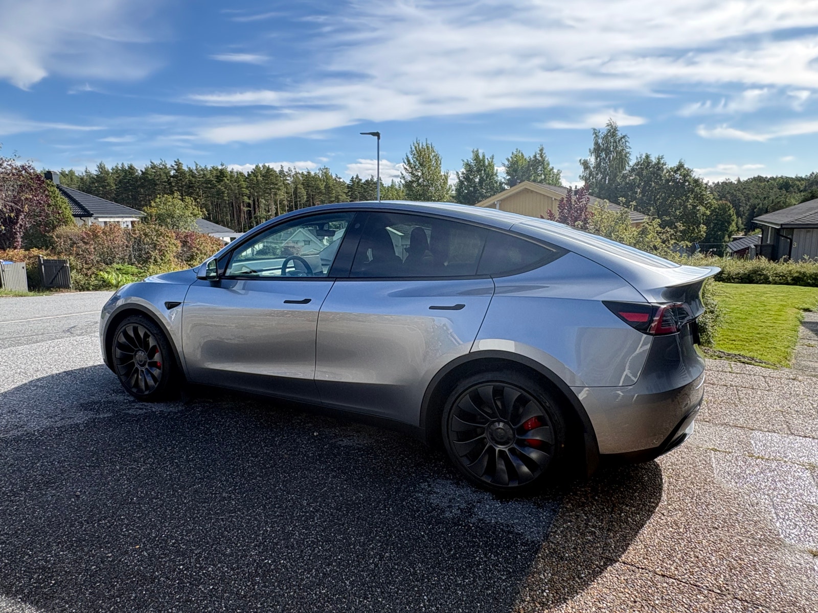 Tesla Model Y Performance, 534hk, 2023