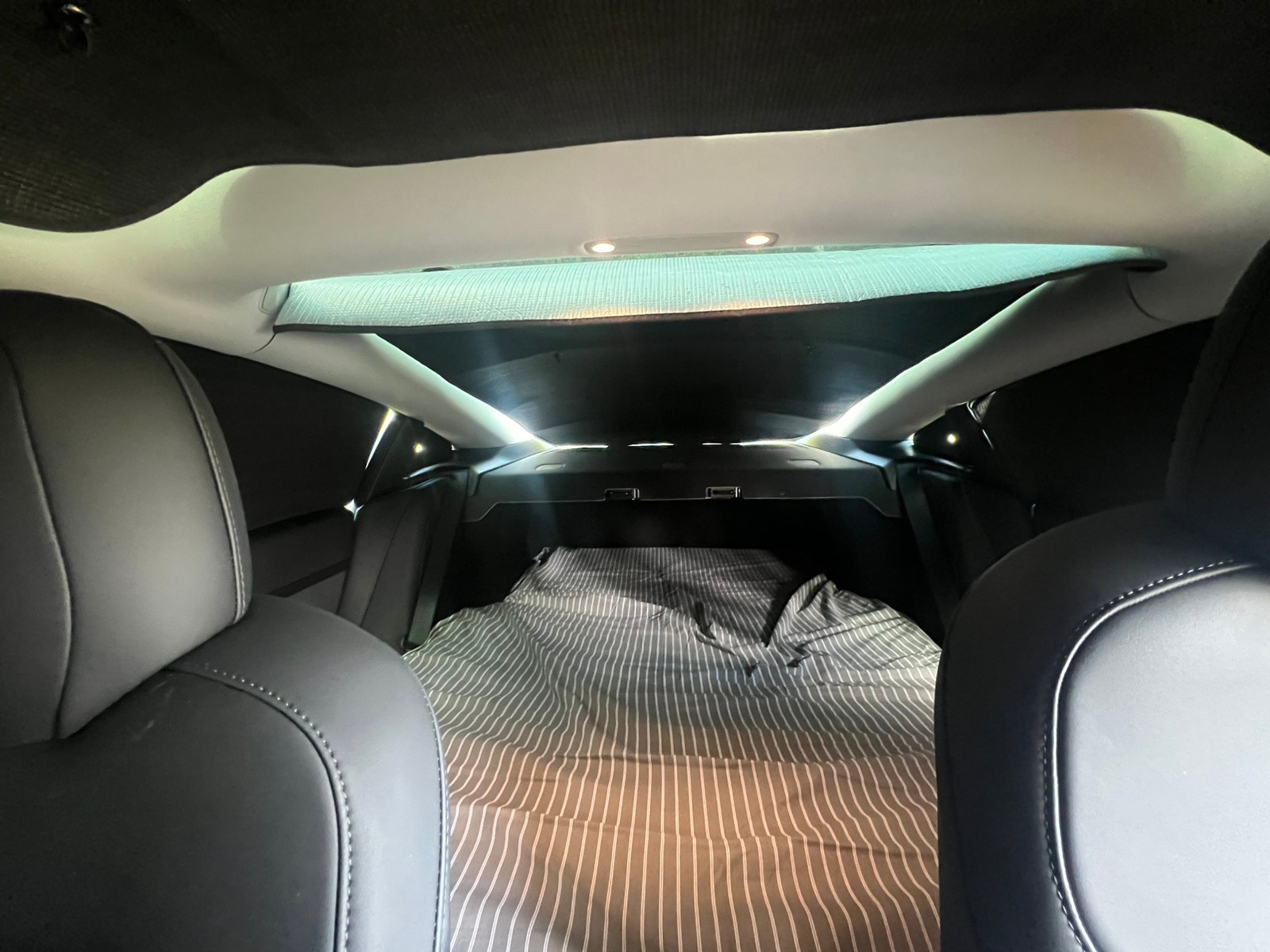 Tesla Model 3 Long Range AWD, 498ps, 2021