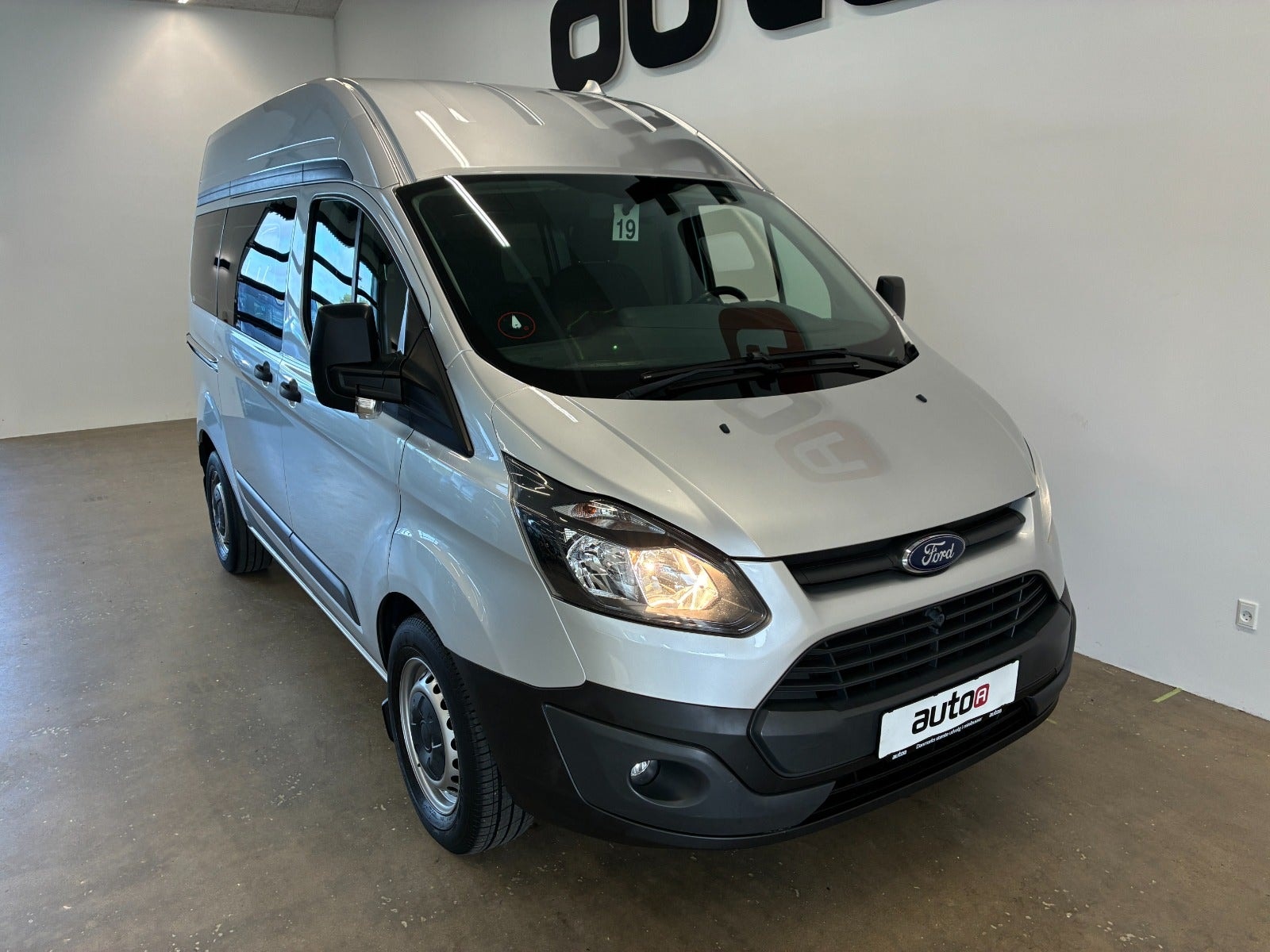Ford Transit Custom 310 Combi 2.0 TDCi SelectShift, 6-trins, 130ps, 2016