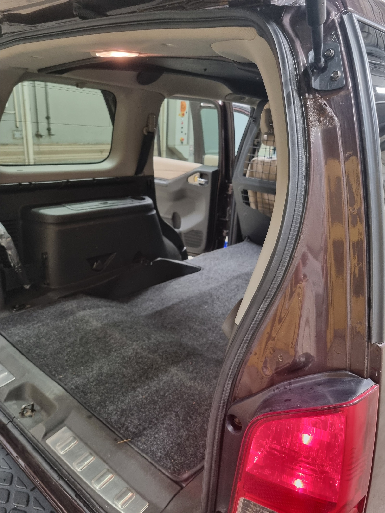 Nissan Pathfinder 3.0 V6 4WD Automatic, 231hp, 2011