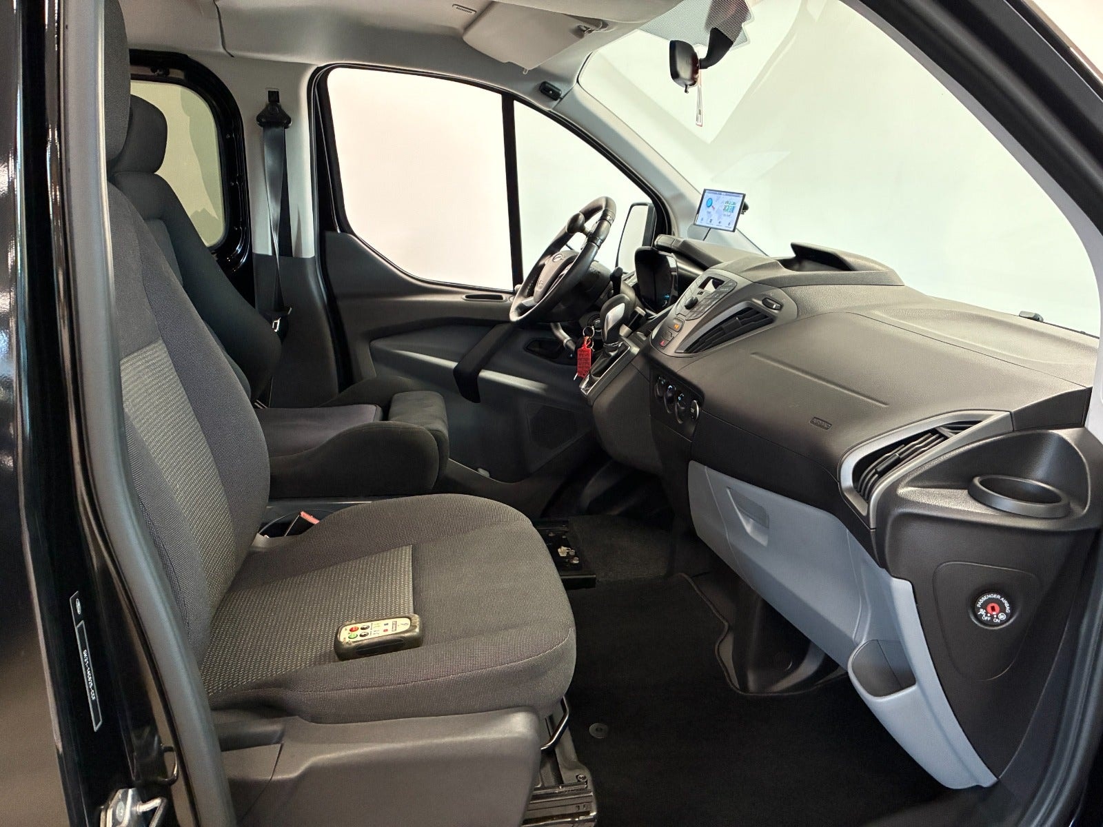 Ford Transit Custom 310 Combi 2.0 TDCi SelectShift, 6-trins, 130ps, 2018