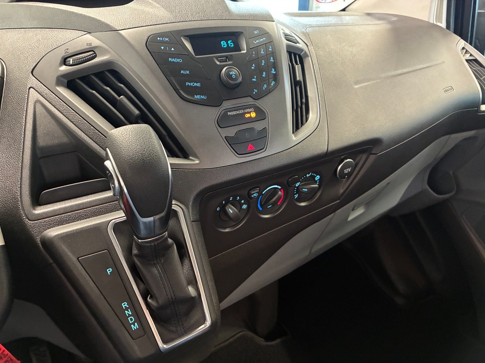 Ford Transit Custom 310 Combi 2.0 TDCi SelectShift, 6-trins, 130ps, 2018