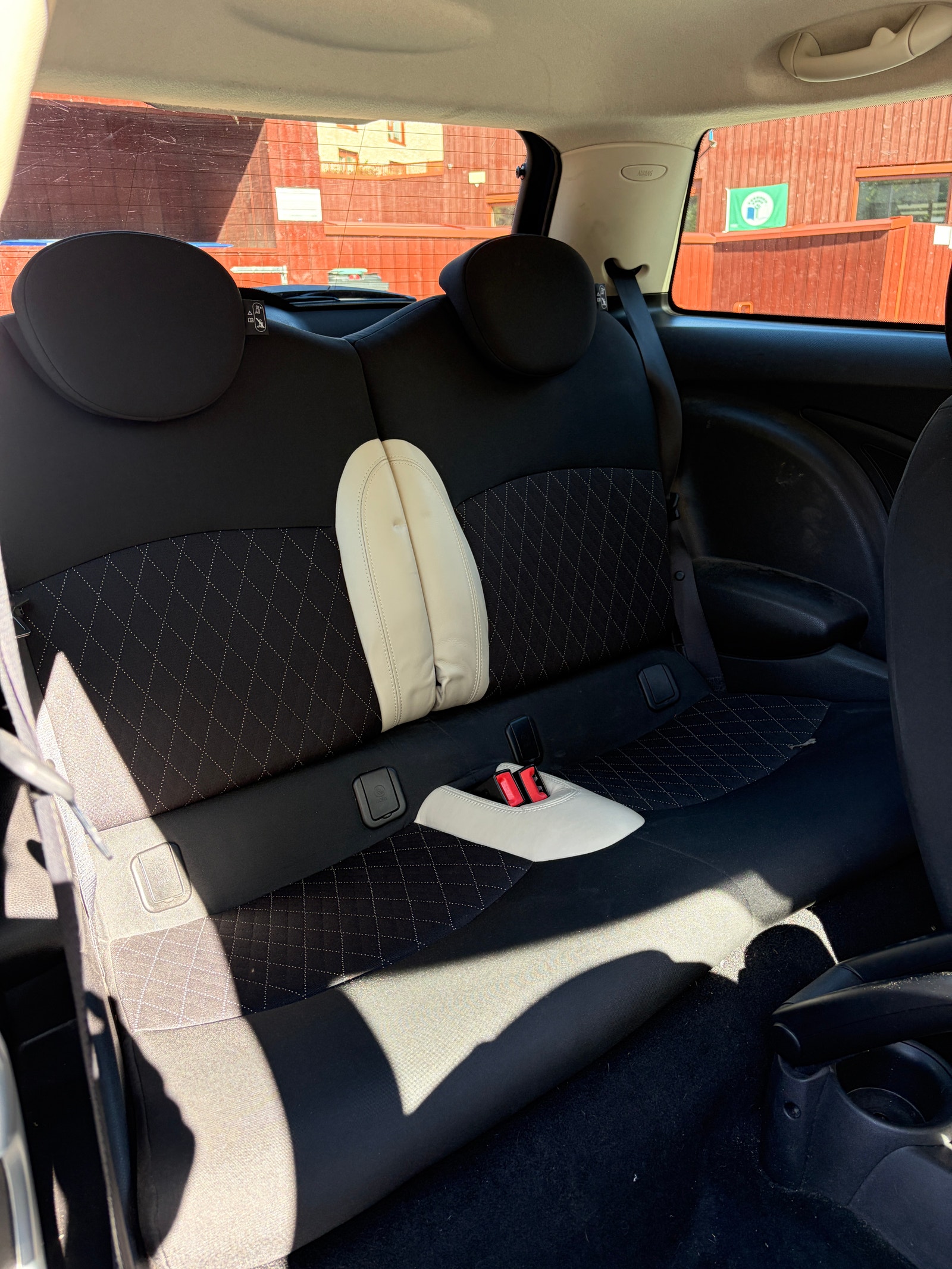 MINI Cooper D Manual, 6-trins, 112ps, 2011