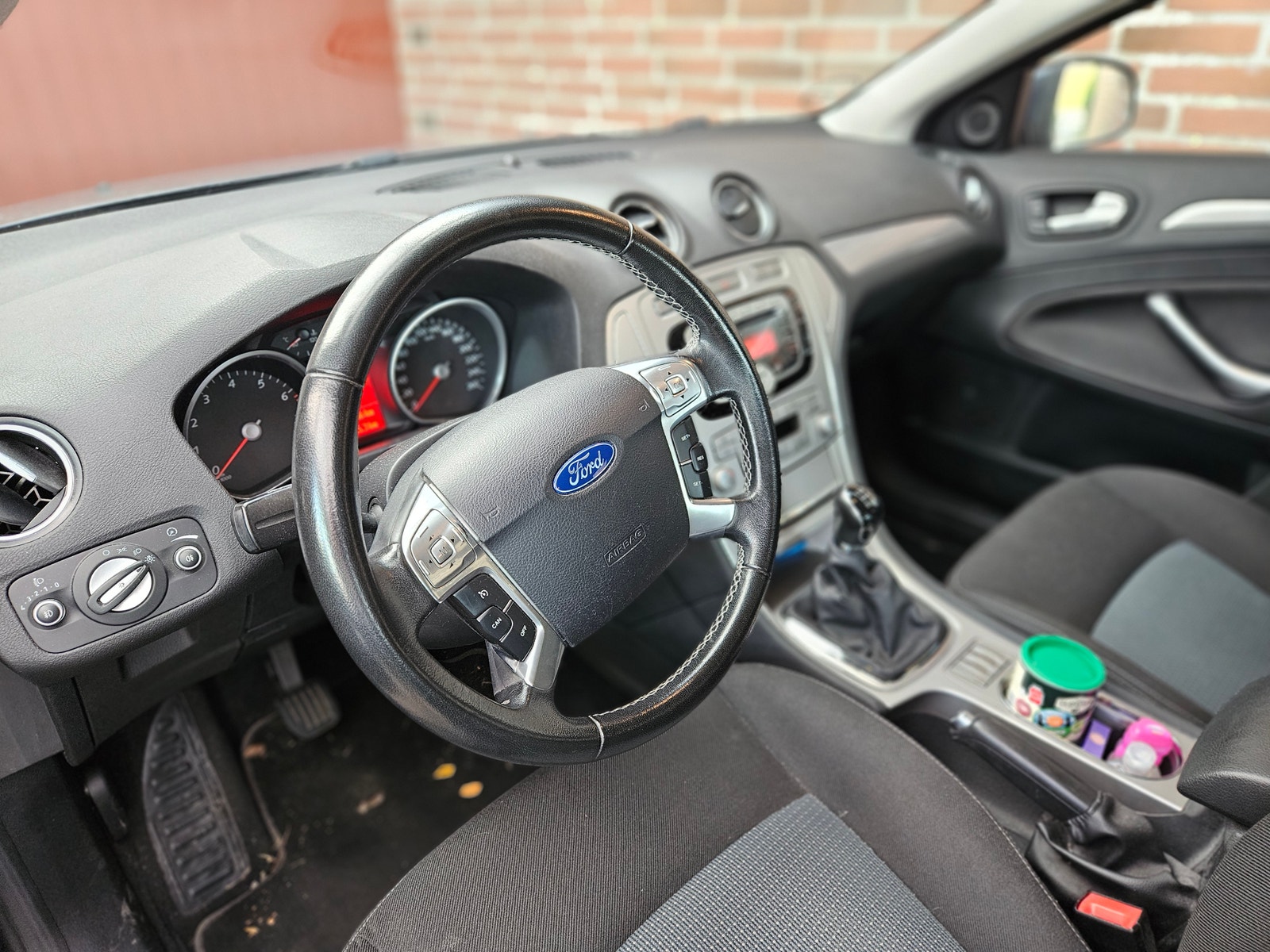 Ford Mondeo Hatchback 2.0 Manual, 5-trins, 145ps, 2010