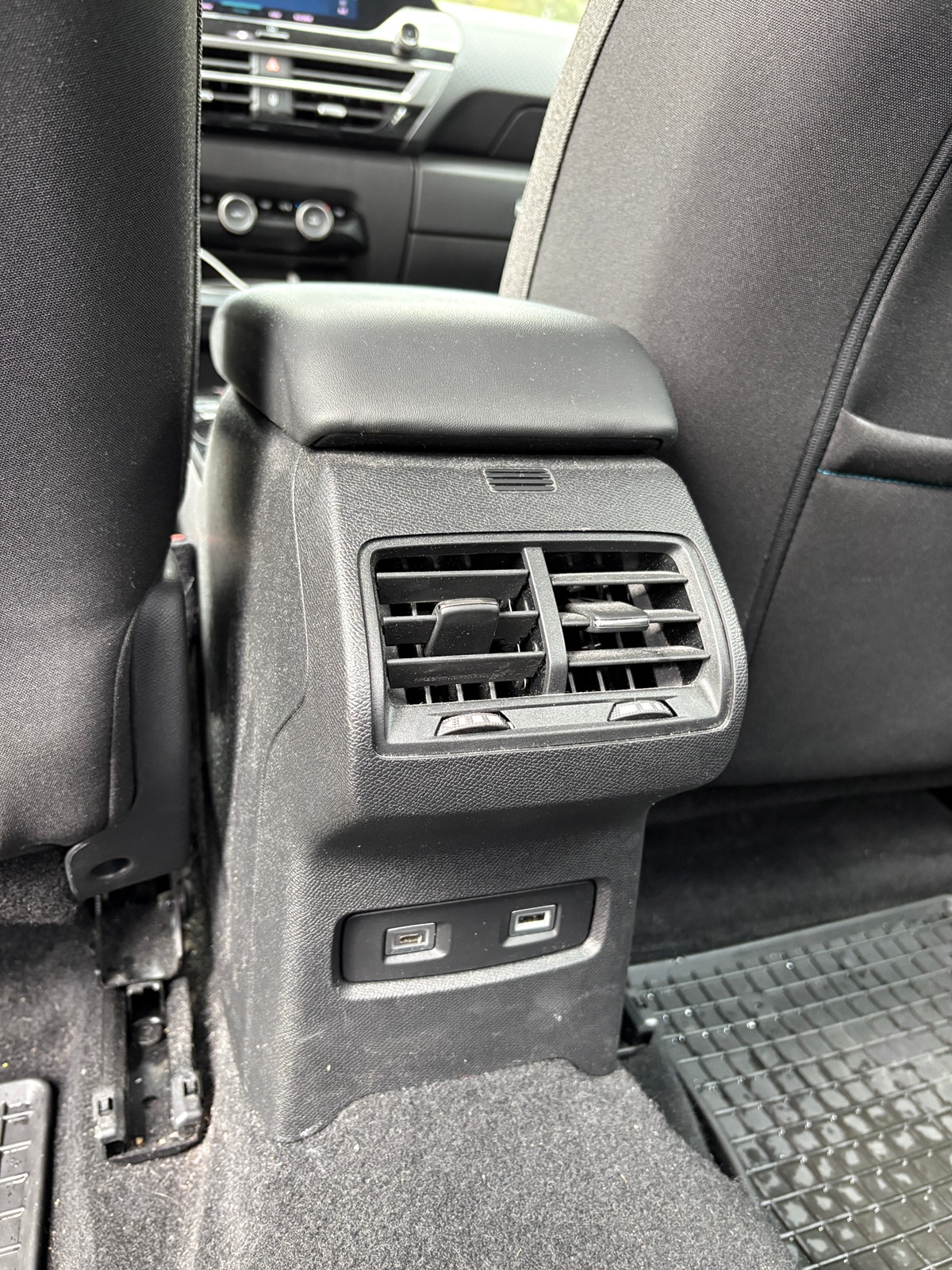 Citroën ë-C4, 136hk, 2021