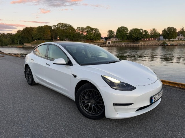 Tesla Model 3 Long Range AWD, 498ps, 2022