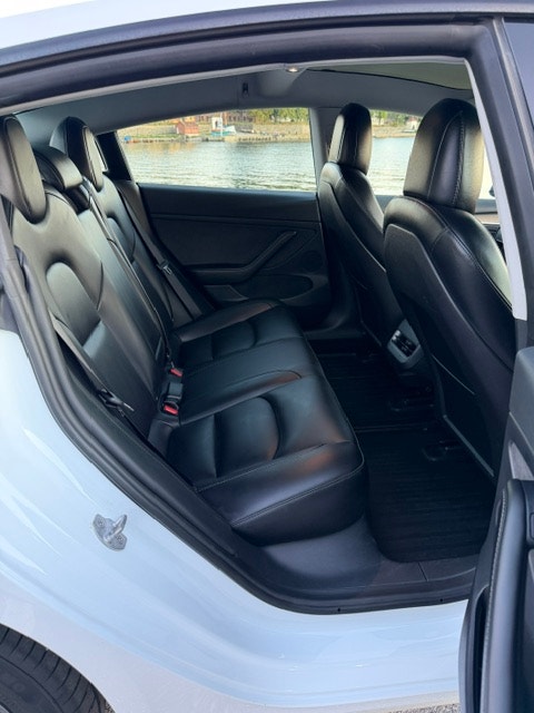 Tesla Model 3 Long Range AWD, 498ps, 2022