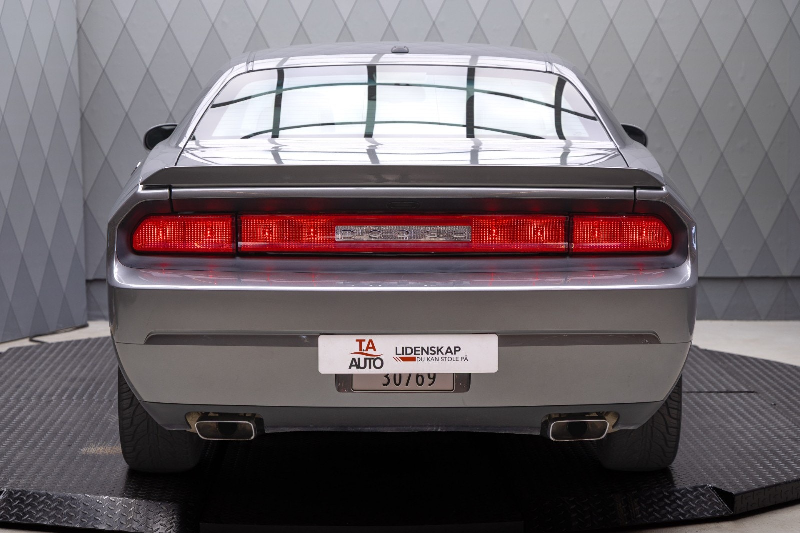 Dodge Challenger 3.6 V6 Automatic, 309hp, 2012