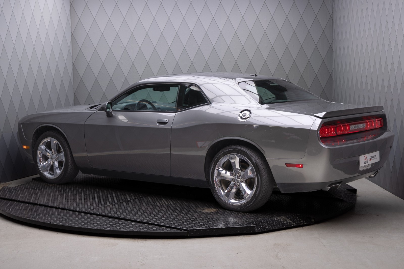 Dodge Challenger 3.6 V6 Automatic, 309hp, 2012
