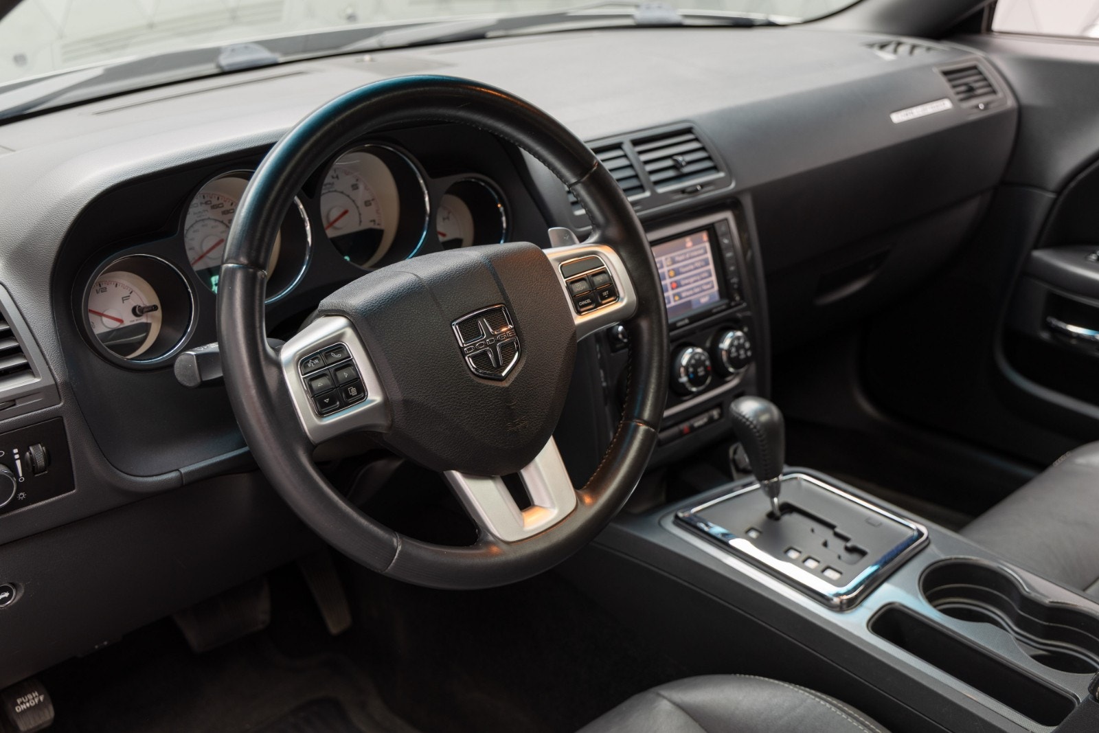 Dodge Challenger 3.6 V6 Automatic, 309hp, 2012