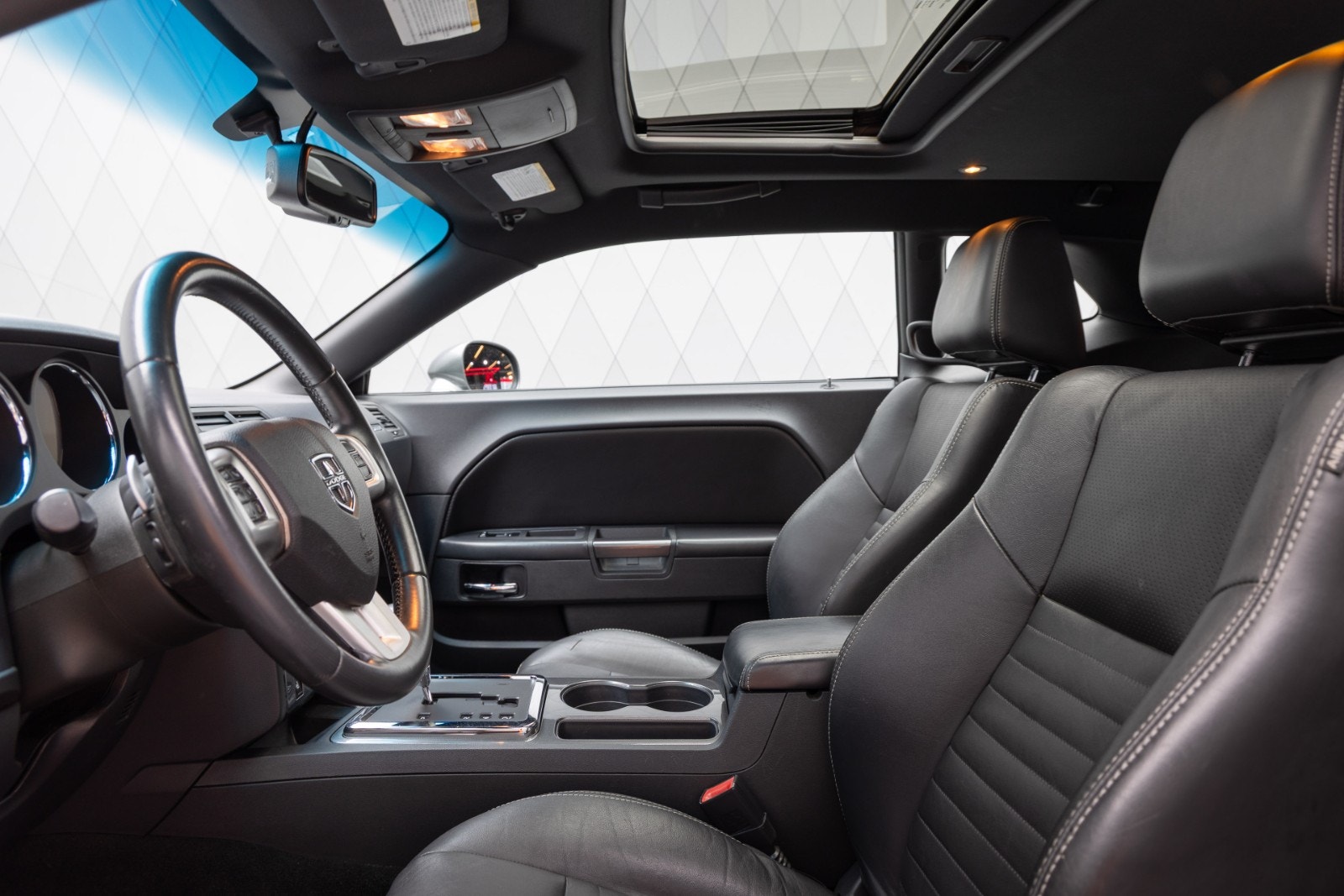 Dodge Challenger 3.6 V6 Automatic, 309hp, 2012