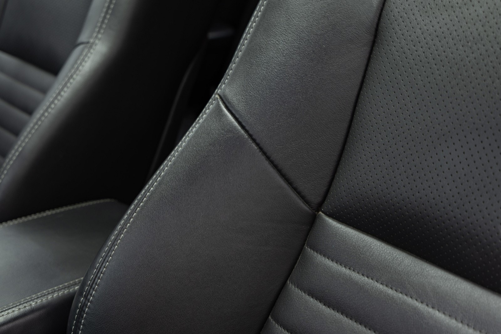 Dodge Challenger 3.6 V6 Automatic, 309hp, 2012