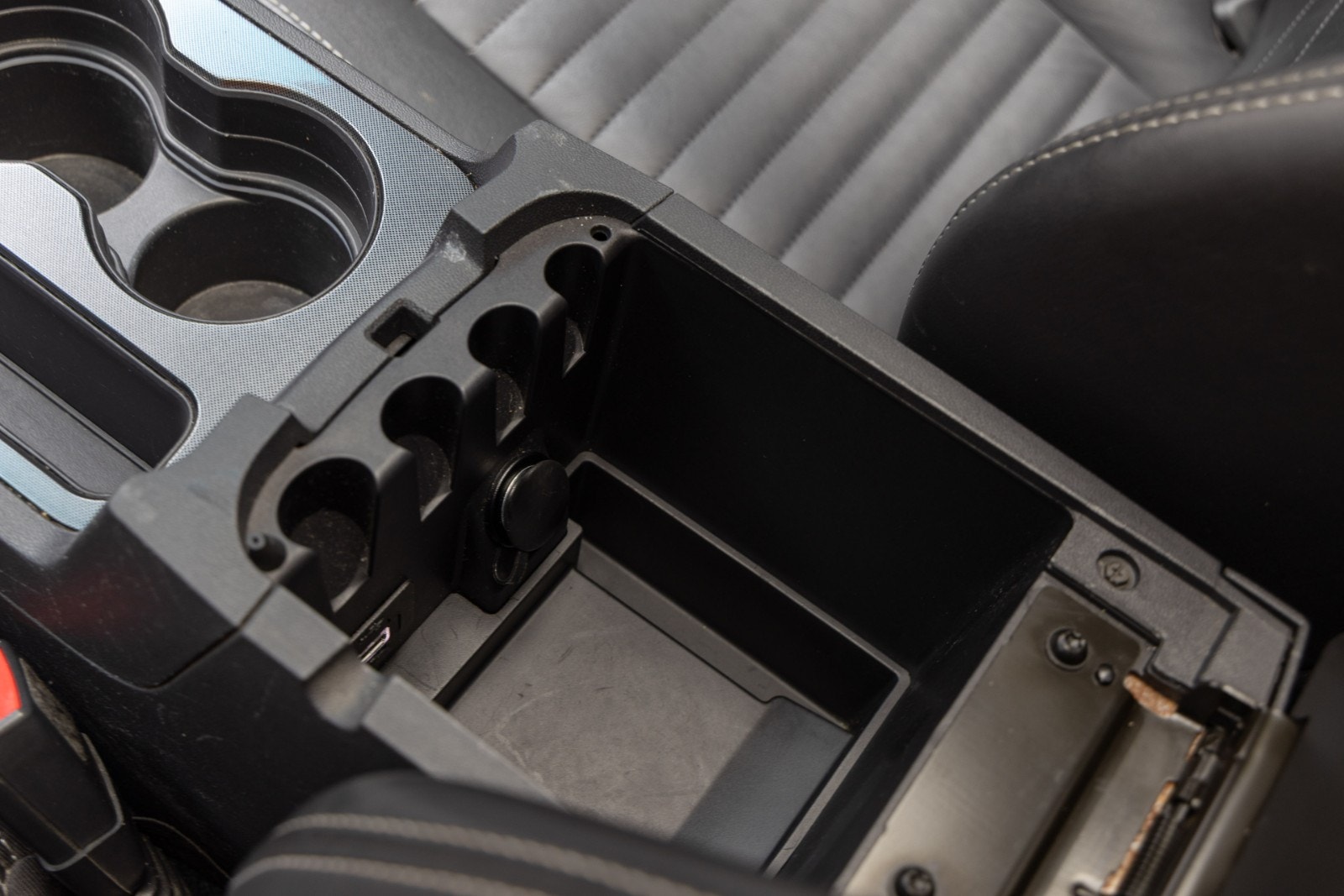 Dodge Challenger 3.6 V6 Automatic, 309hp, 2012