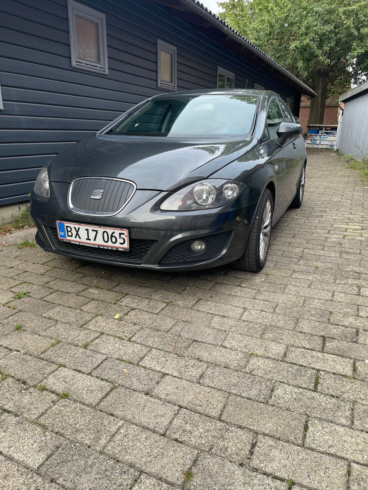 SEAT León 1.6 TDI Manual, 105hp, 2011
