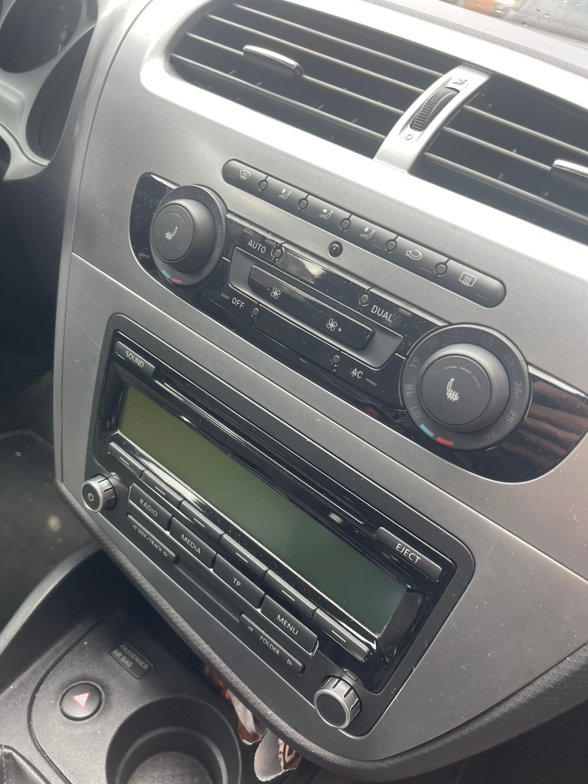 SEAT León 1.6 TDI Manual, 105hp, 2011