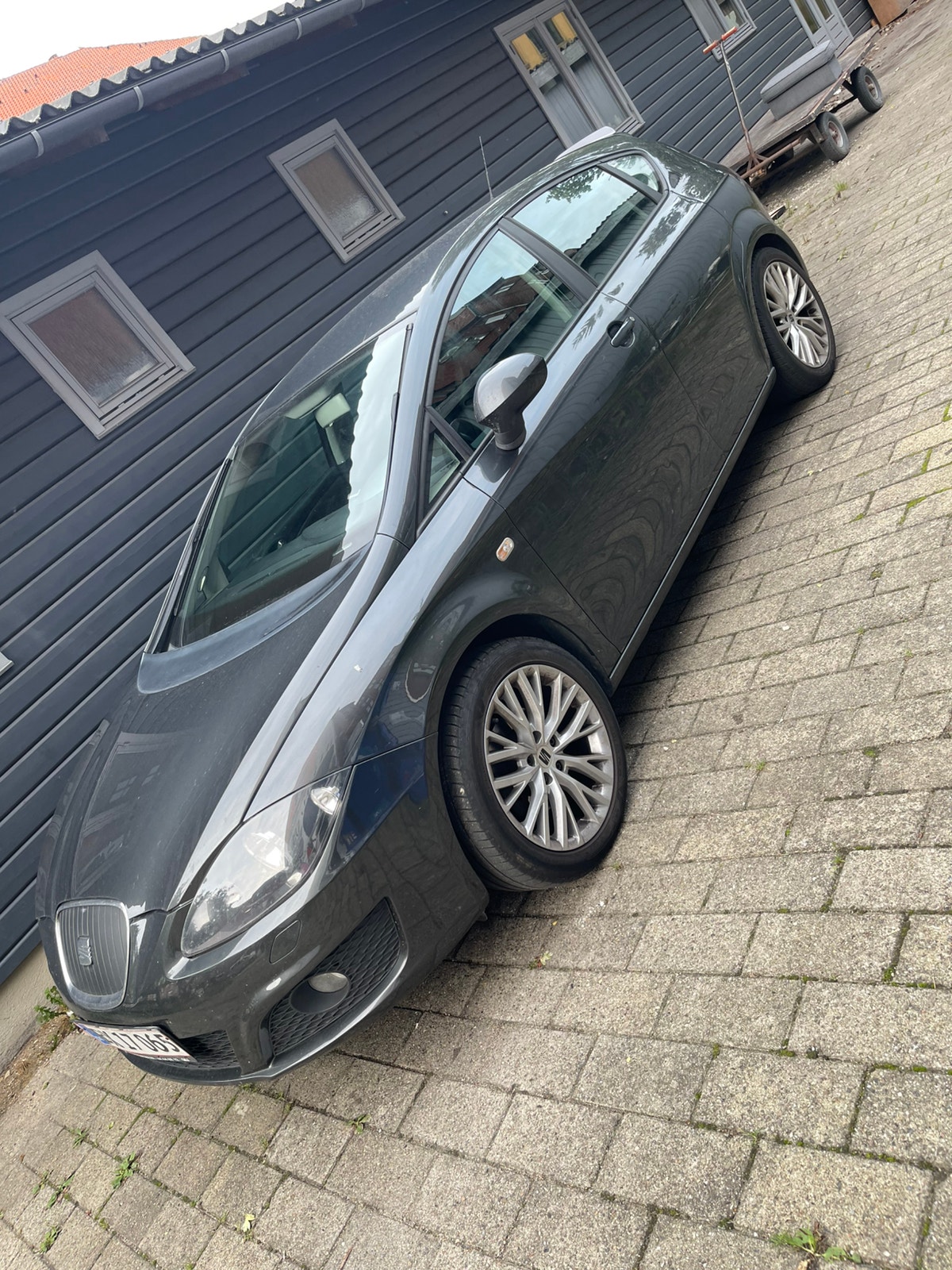 SEAT León 1.6 TDI Manual, 105hp, 2011