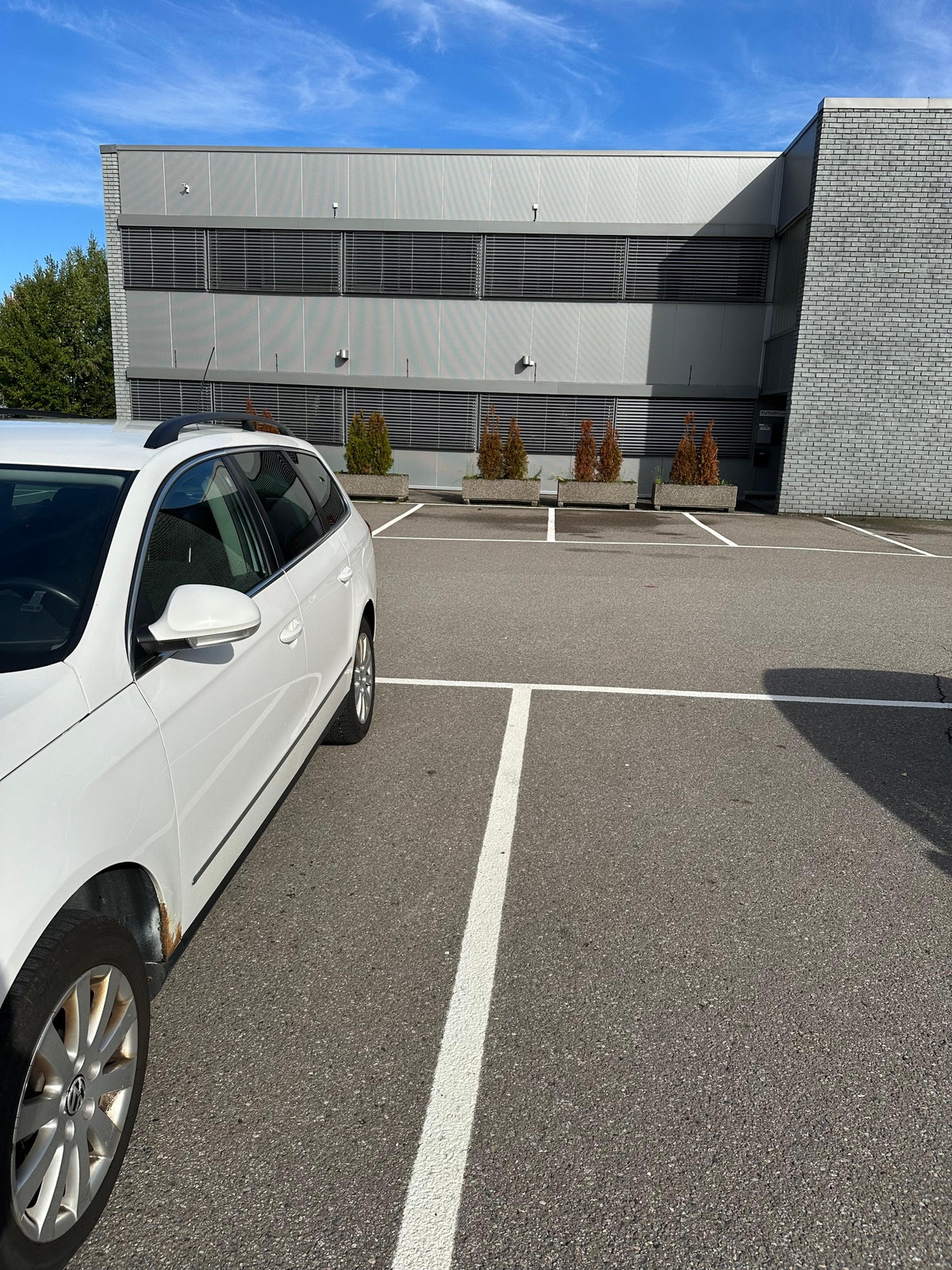 Volkswagen Passat Variant 2.0 TDI DPF DSG Sequential, 6-trins, 140ps, 2010