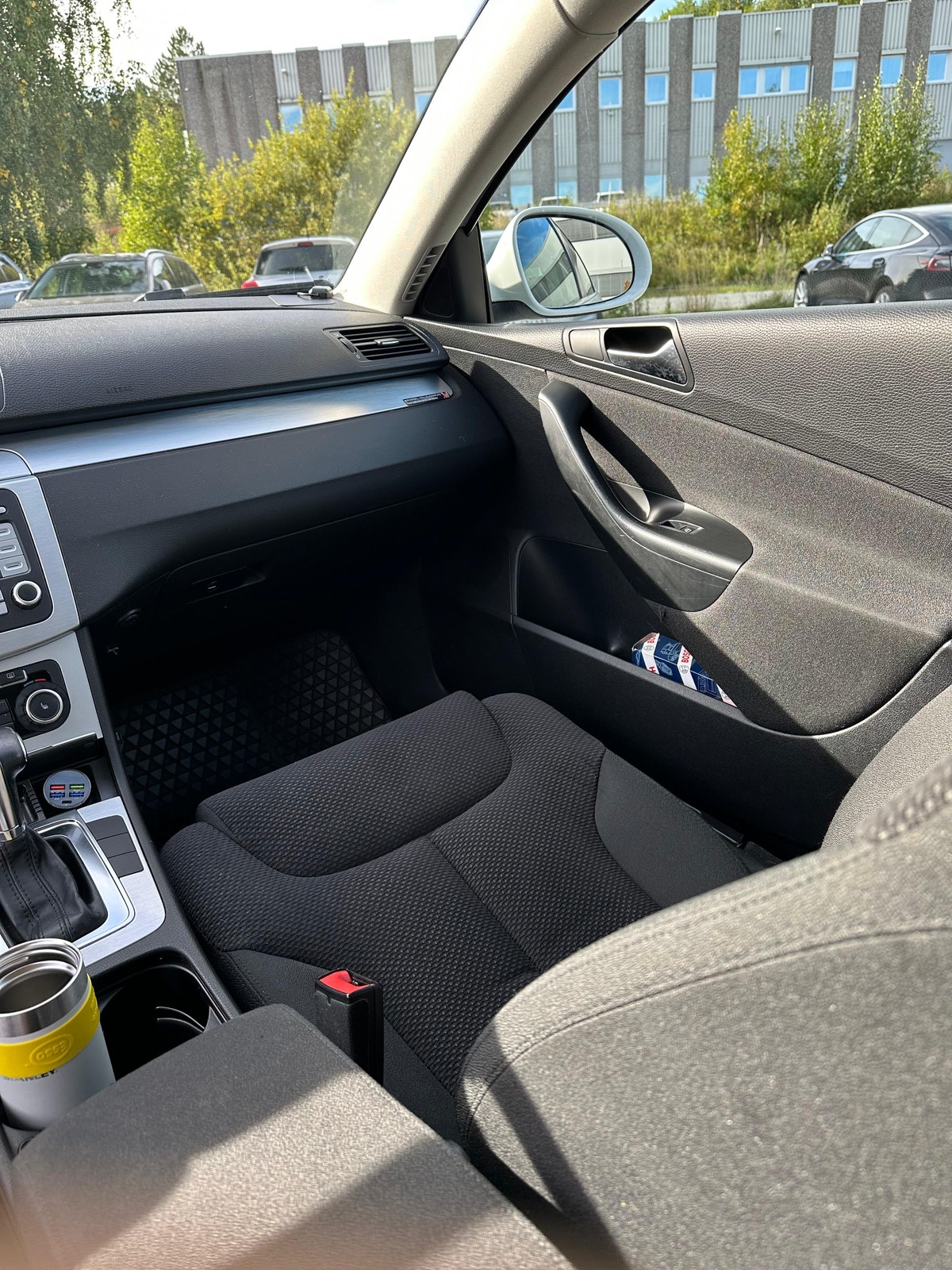 Volkswagen Passat Variant 2.0 TDI DPF DSG Sequential, 6-trins, 140ps, 2010