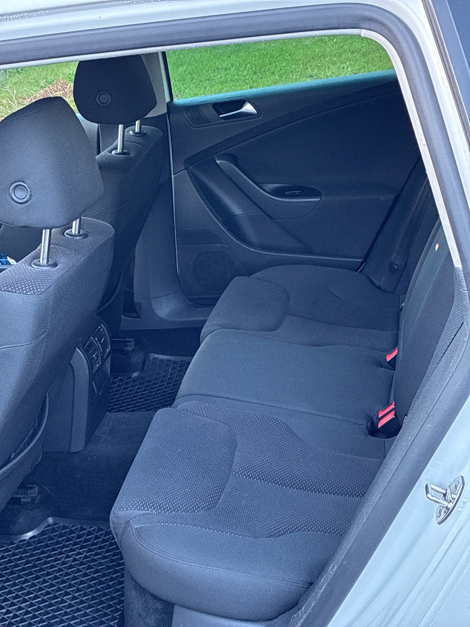 Volkswagen Passat Variant 2.0 TDI DPF DSG Sequential, 6-trins, 140ps, 2010