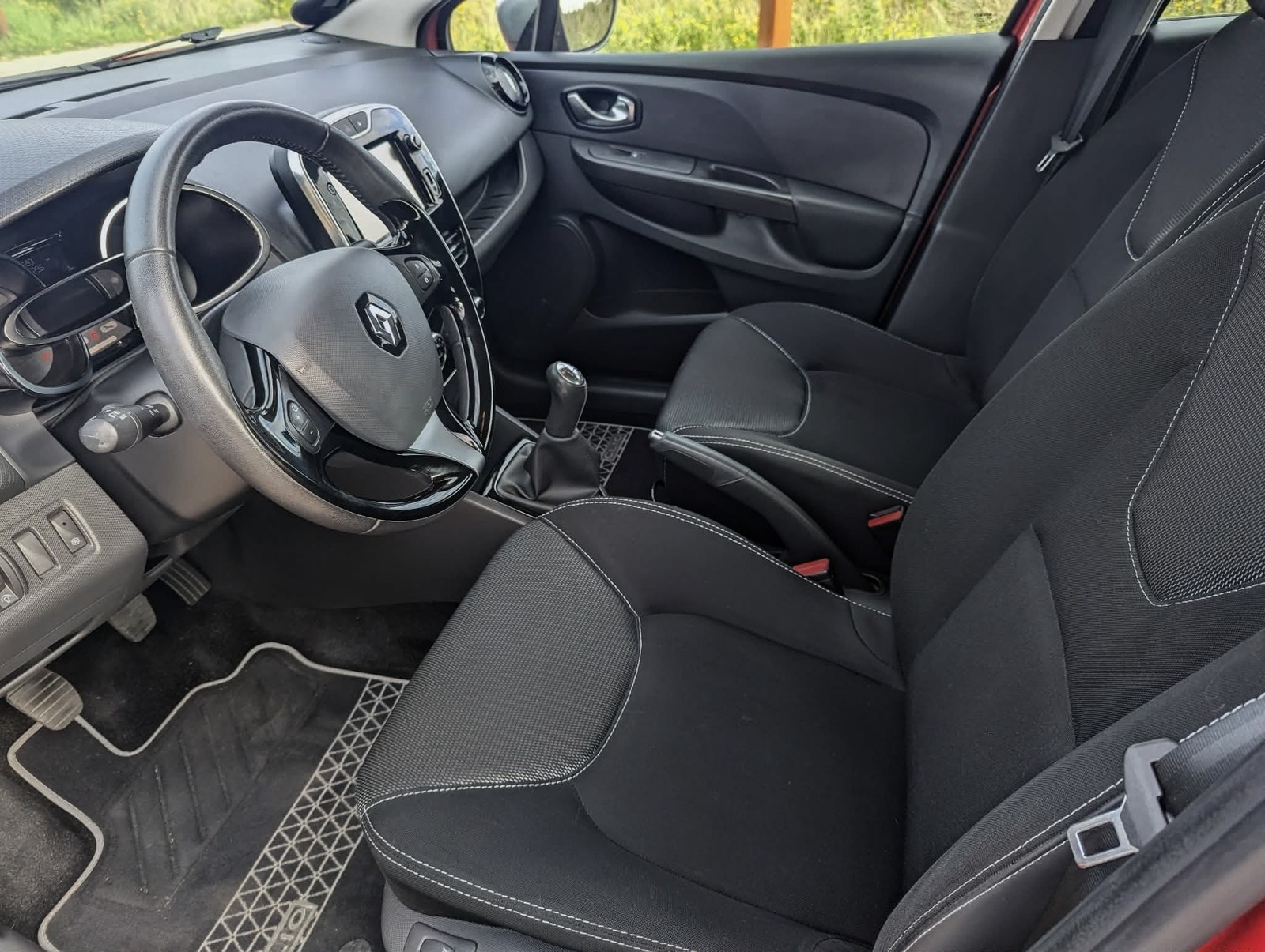 Renault Clio 0.9 TCe Manual, 90hp, 2015