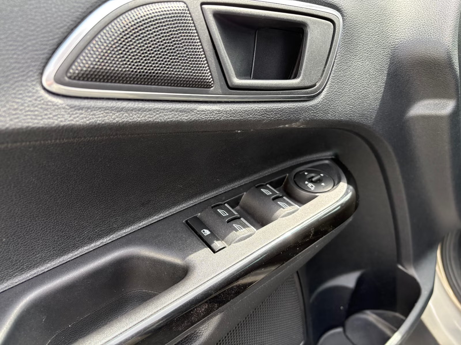 Ford B-Max 1.6 Ti-VCT Powershift, 105hp, 2015