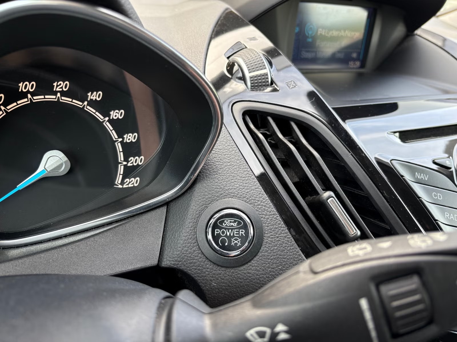 Ford B-Max 1.6 Ti-VCT Powershift, 105hp, 2015
