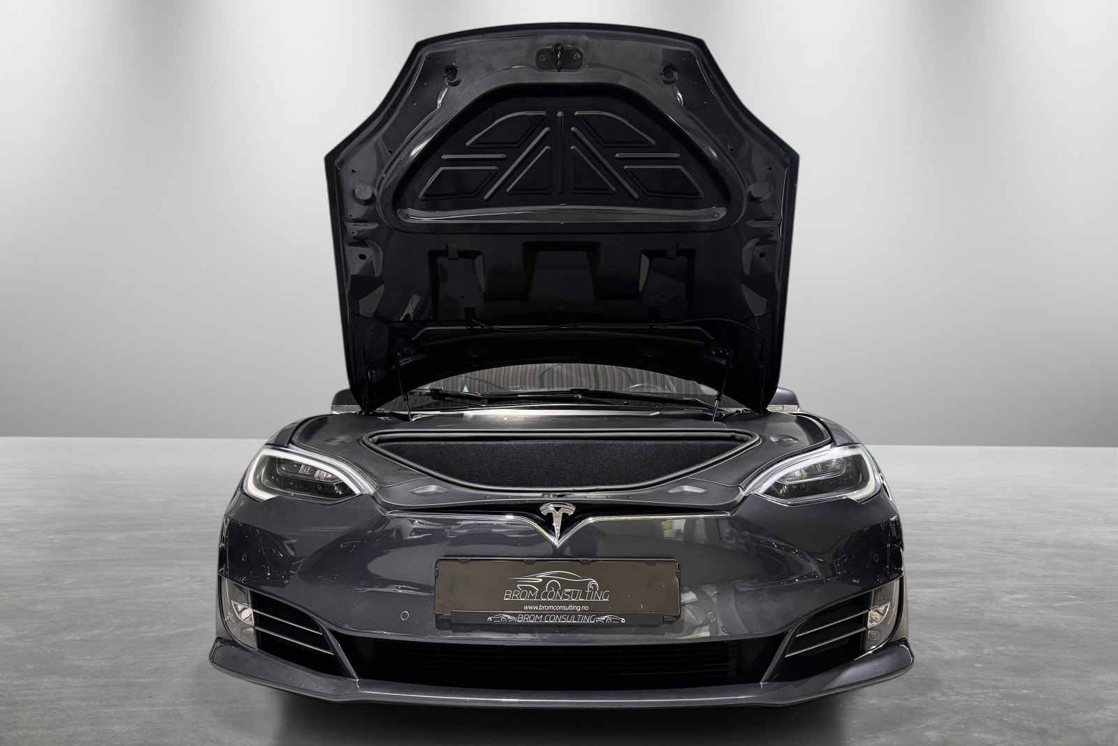 Tesla Model S 75D, 525ps, 2018