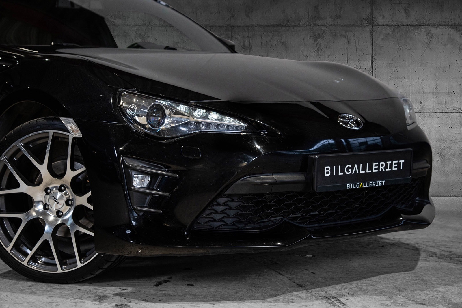 Toyota GT86 2.0 H4 Automatic, 200hp, 2017
