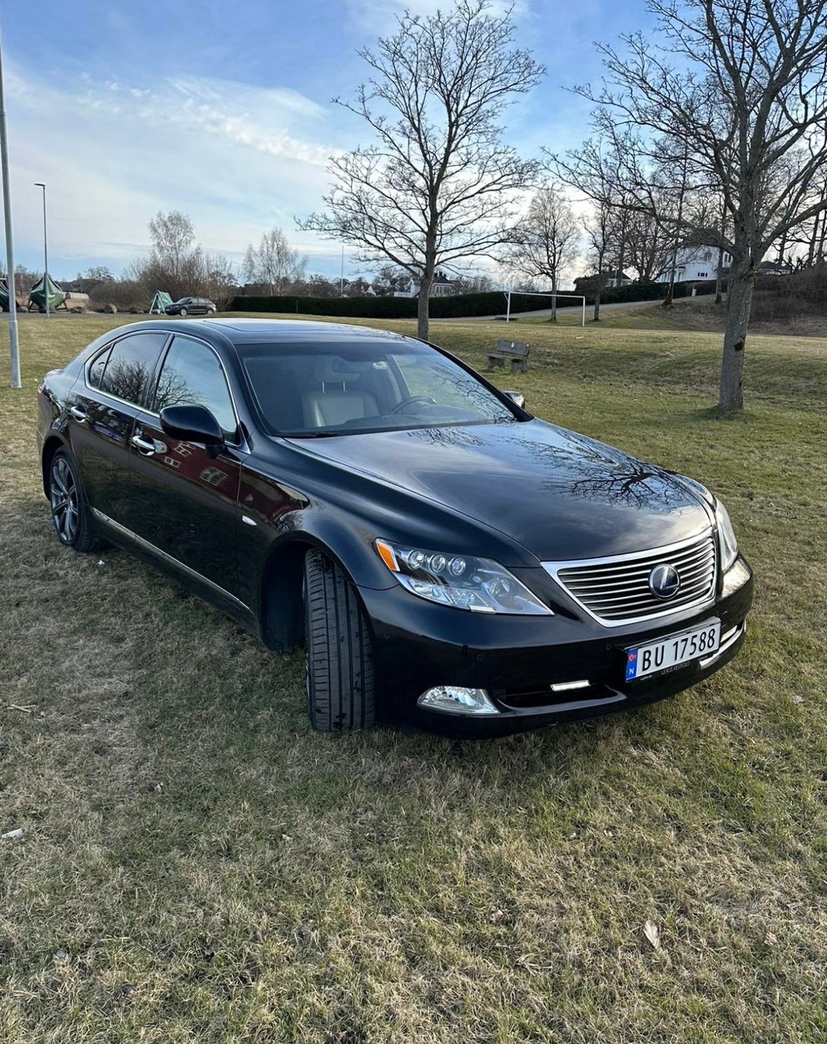 Lexus LS 600h AWD 5.0 V8 CVT, 445ps, 2008
