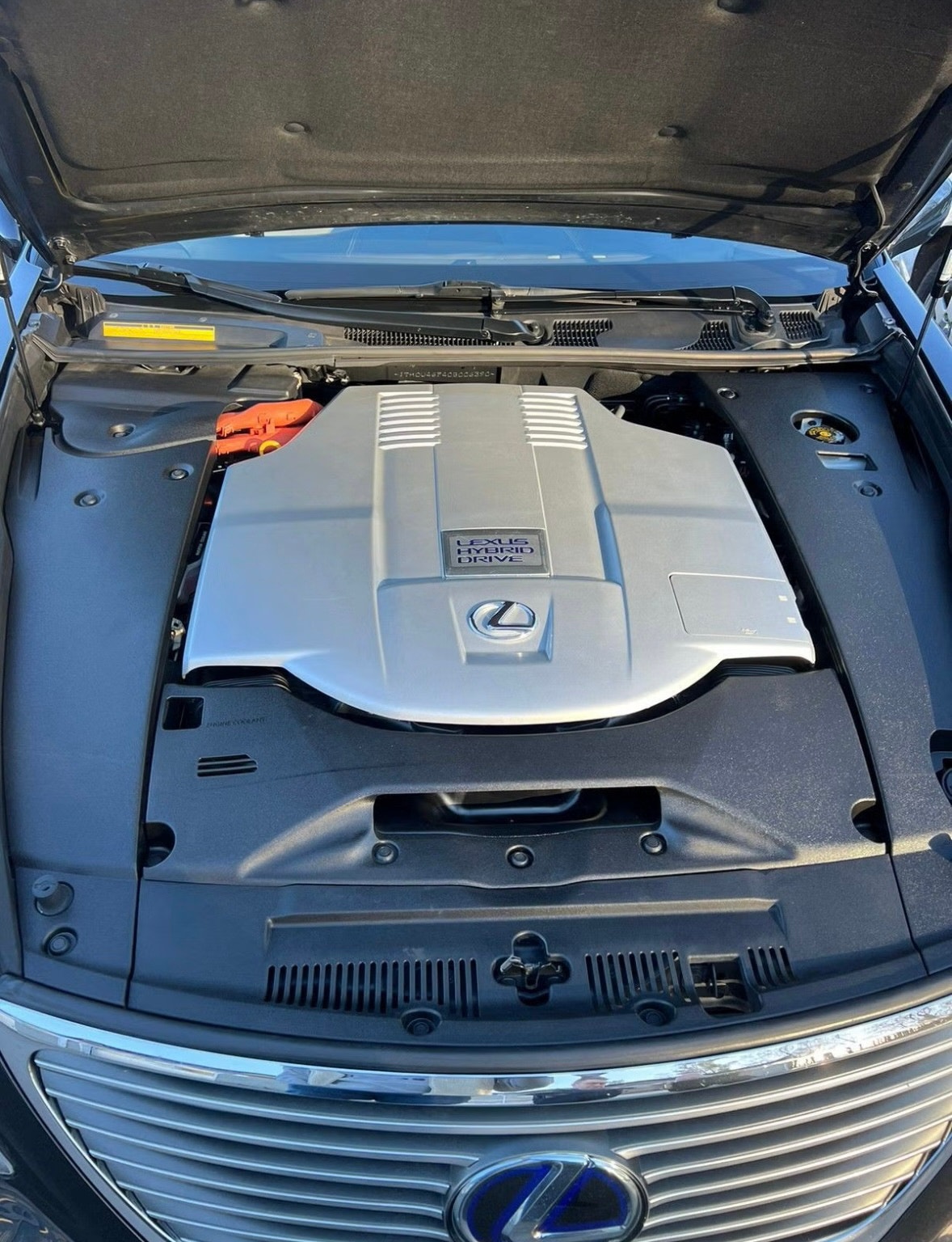 Lexus LS 600h AWD 5.0 V8 CVT, 445ps, 2008