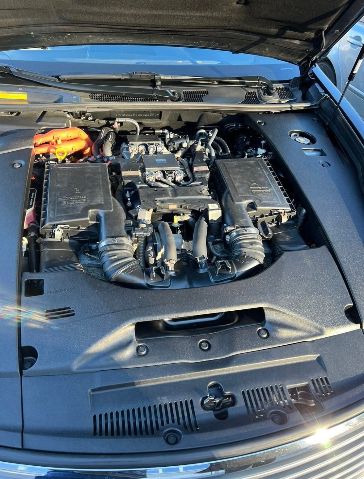 Lexus LS 600h AWD 5.0 V8 CVT, 445ps, 2008