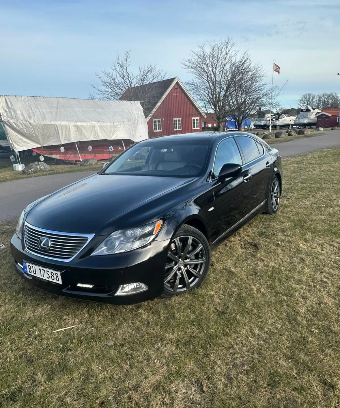 Lexus LS 600h AWD 5.0 V8 CVT, 445ps, 2008