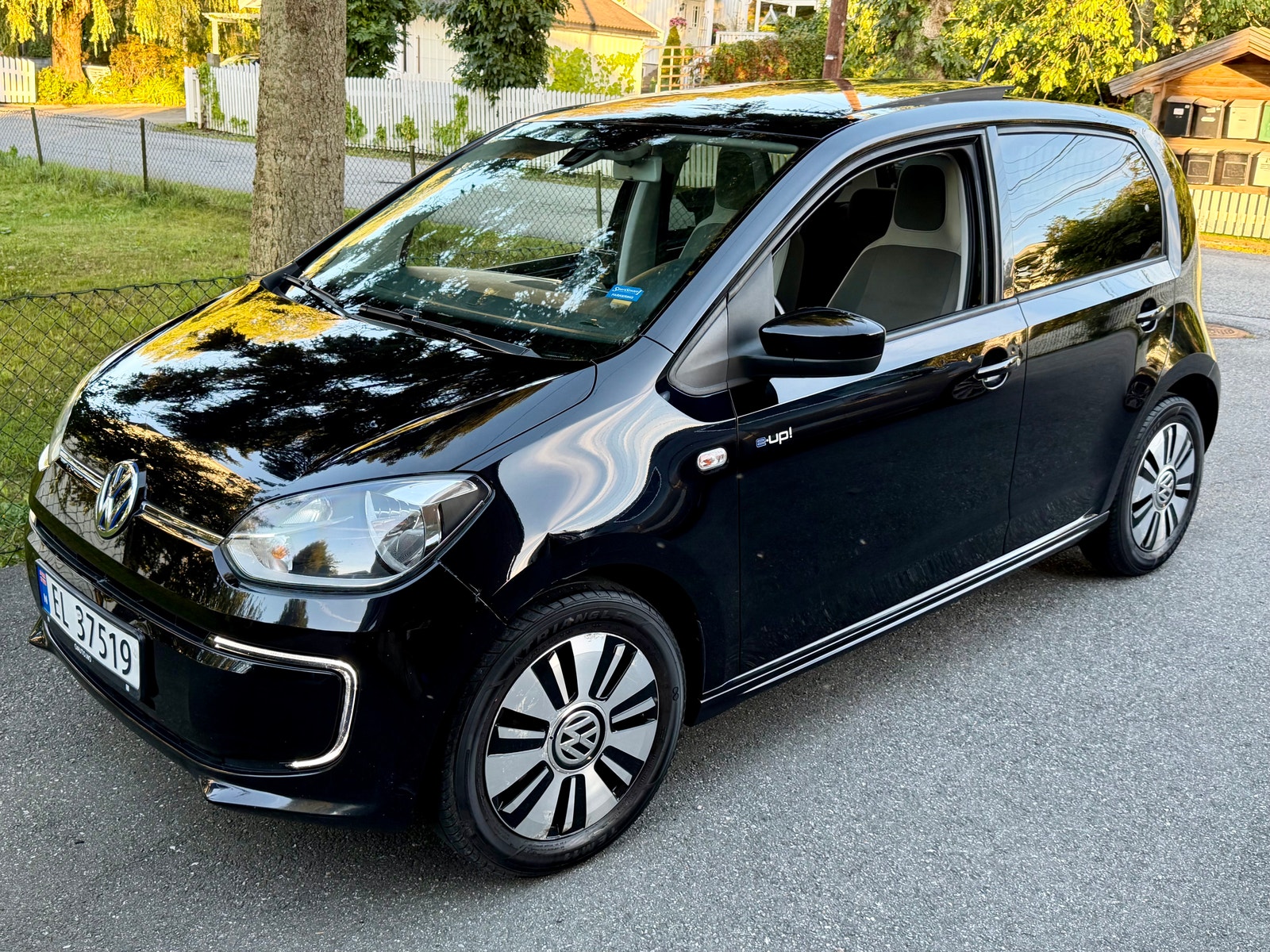 Volkswagen e-up!, 82ps, 2014