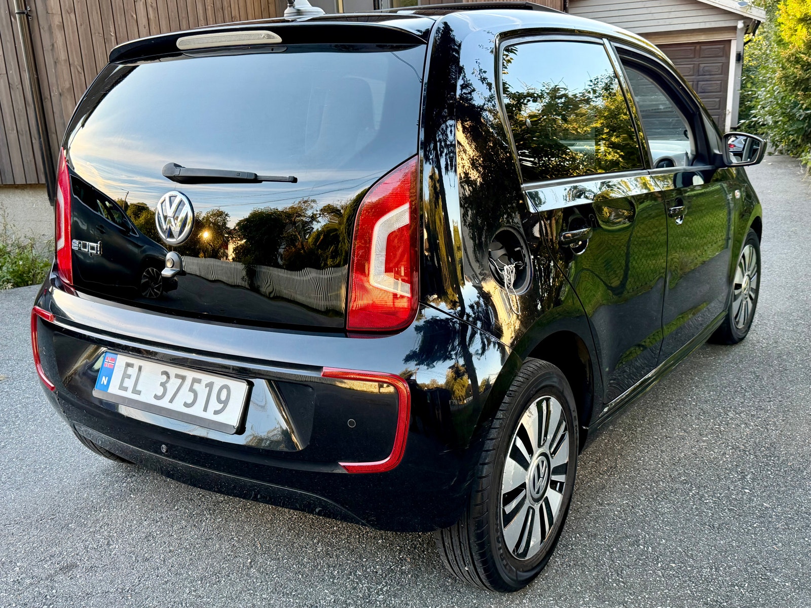 Volkswagen e-up!, 82ps, 2014