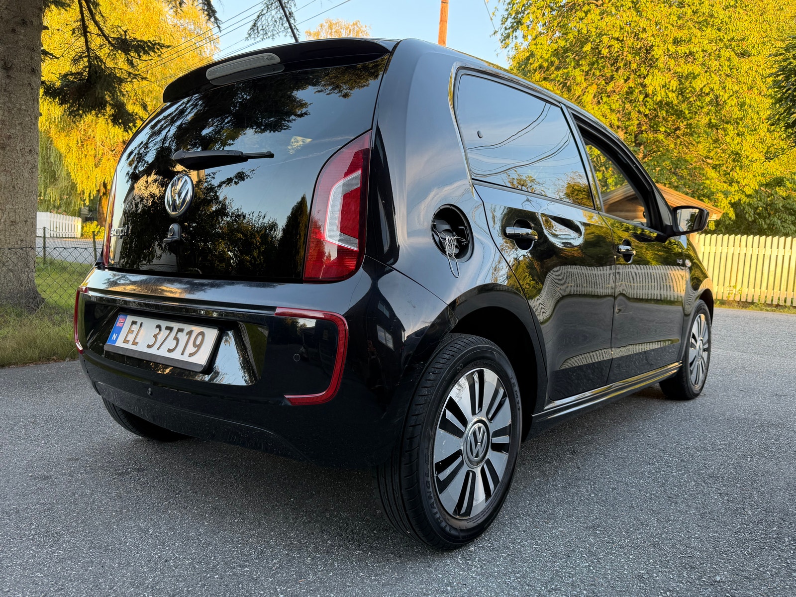 Volkswagen e-up!, 82ps, 2014