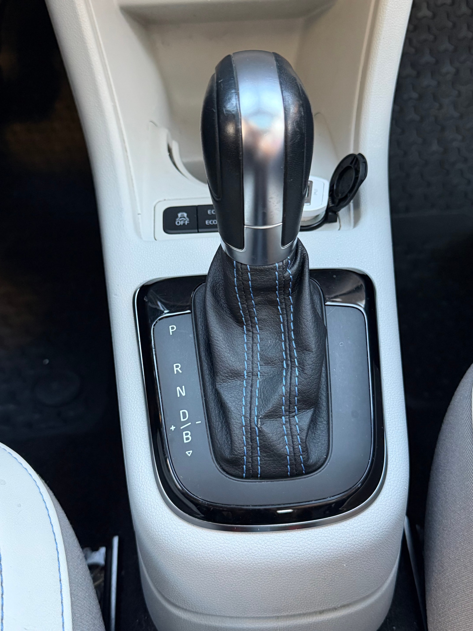 Volkswagen e-up!, 82ps, 2014