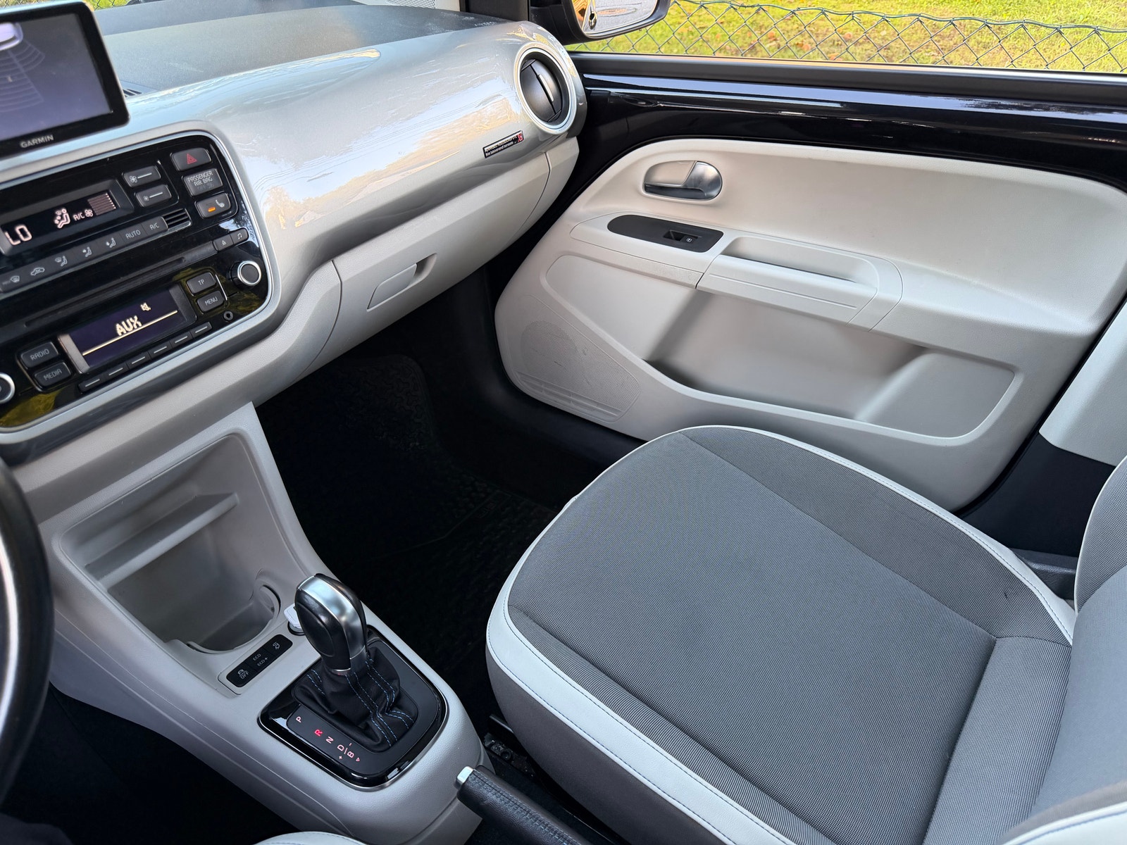 Volkswagen e-up!, 82ps, 2014