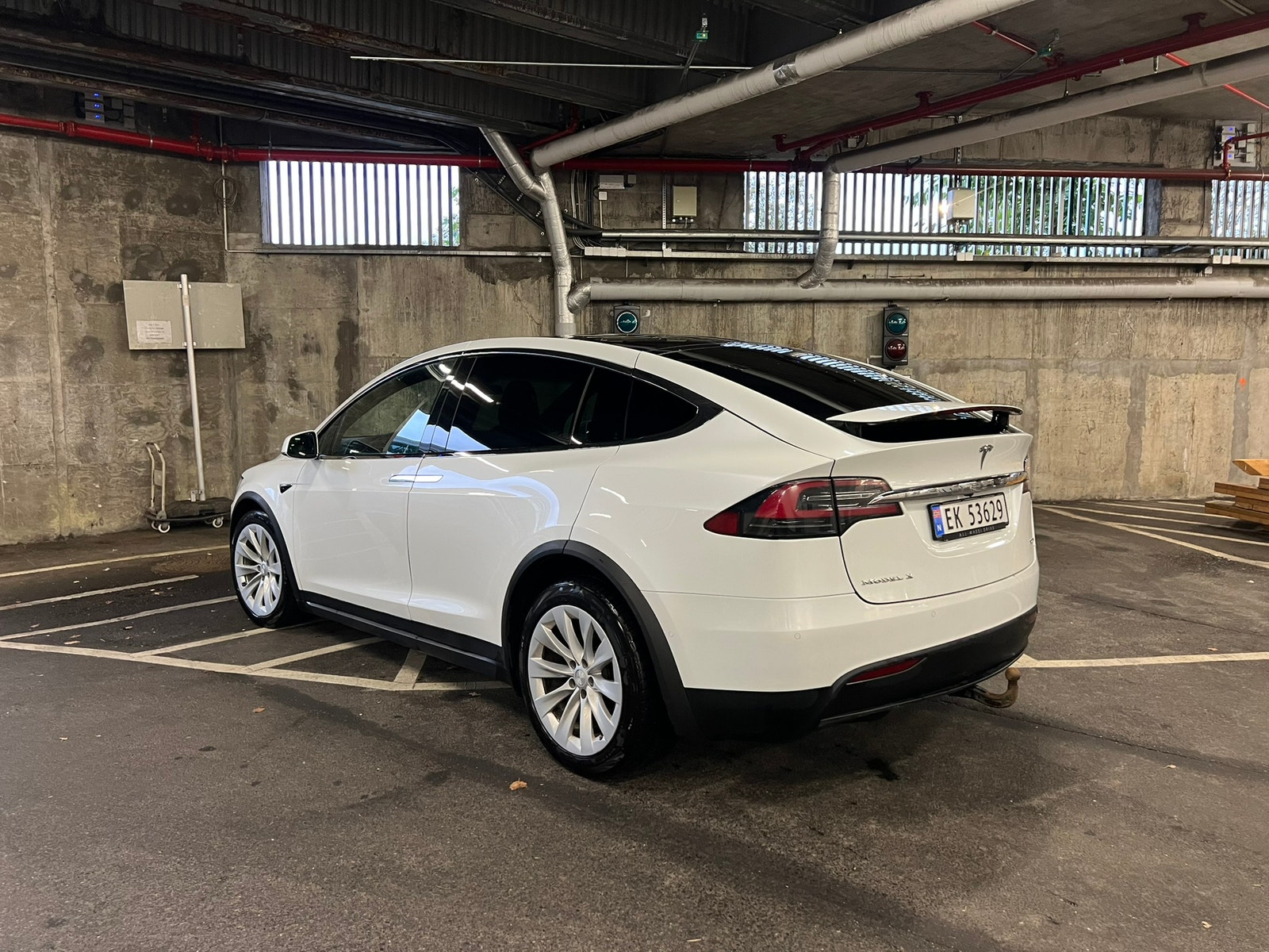 Tesla Model X 100D, 423hp, 2017