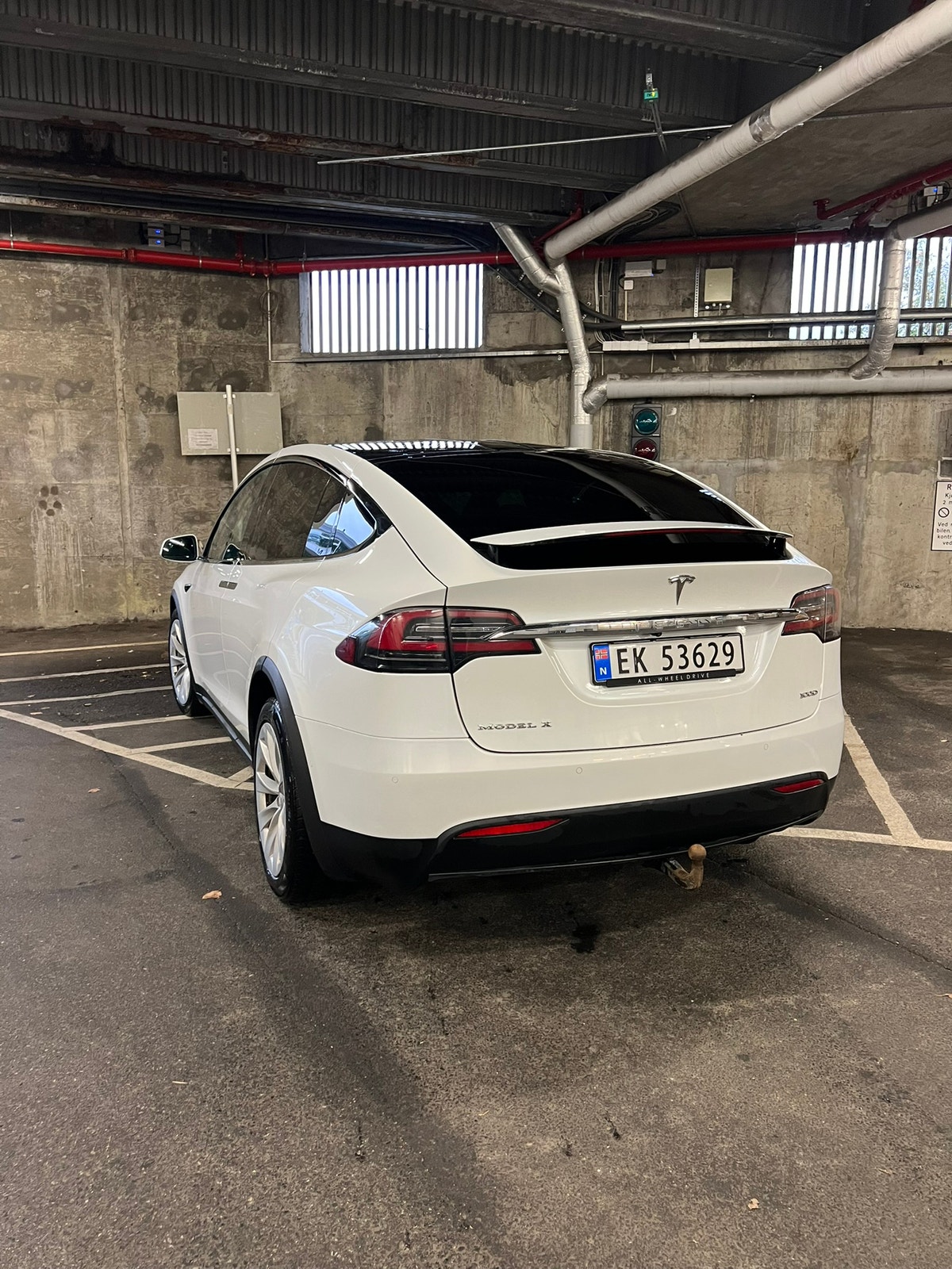 Tesla Model X 100D, 423hp, 2017