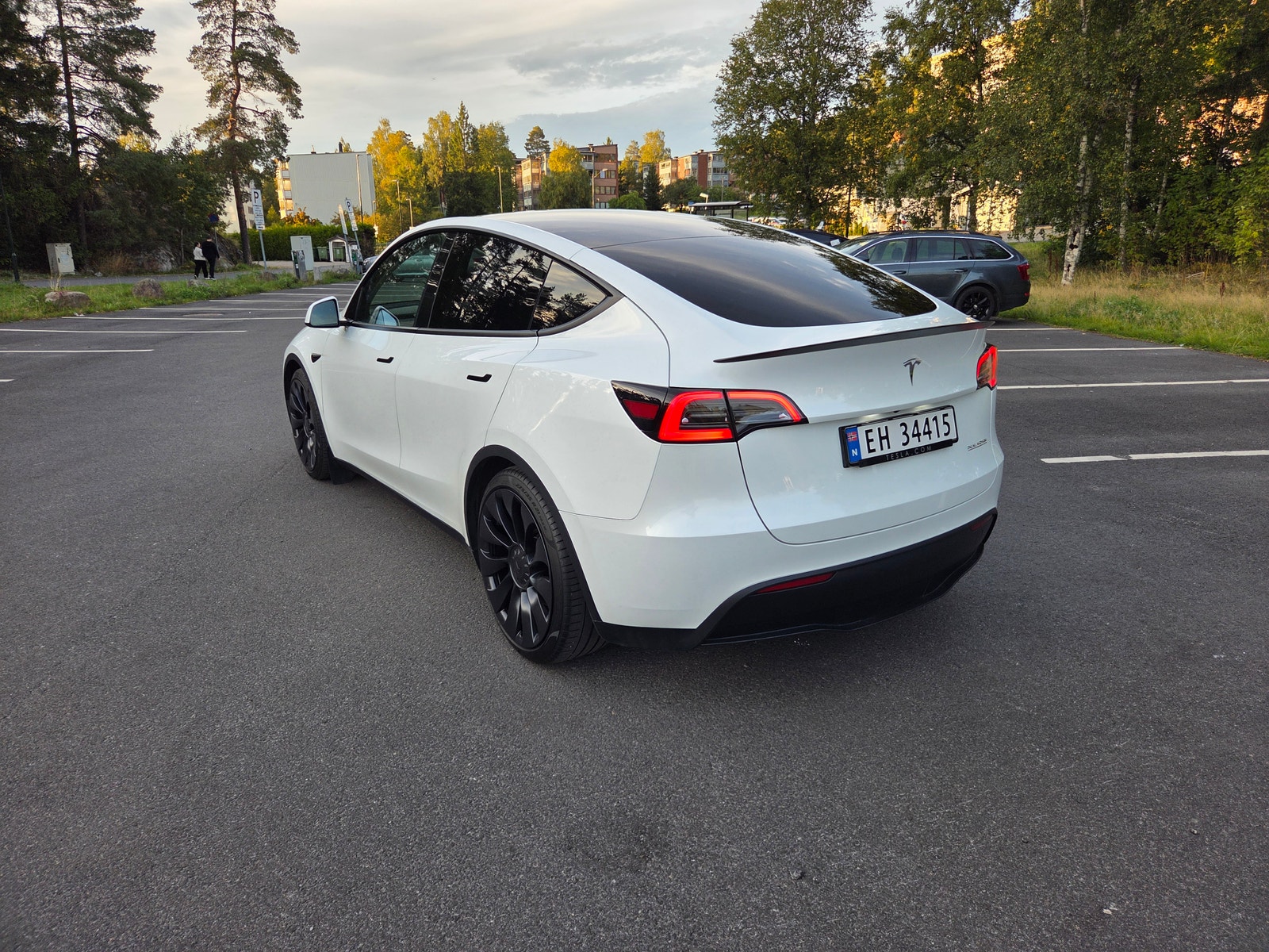 Tesla Model Y Performance, 534hp, 2024