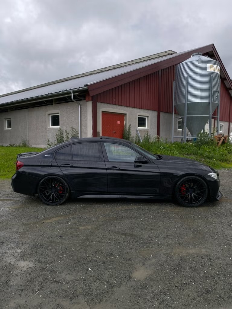 BMW 330e Sedan Steptronic, 252hp, 2016