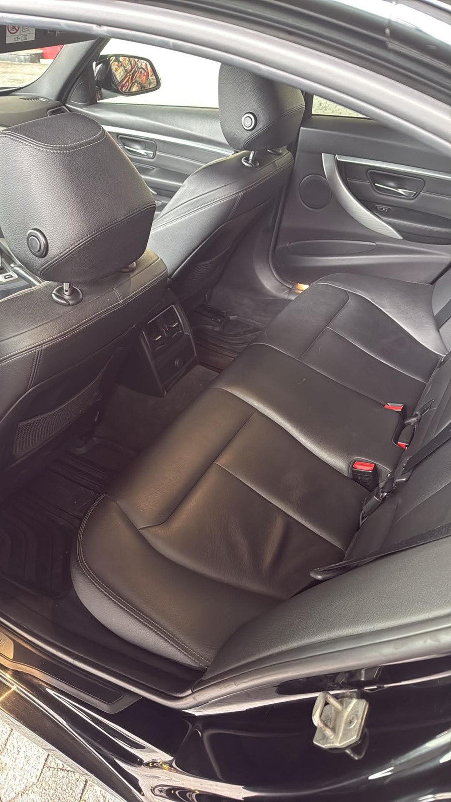 BMW 330e Sedan Steptronic, 252hp, 2016