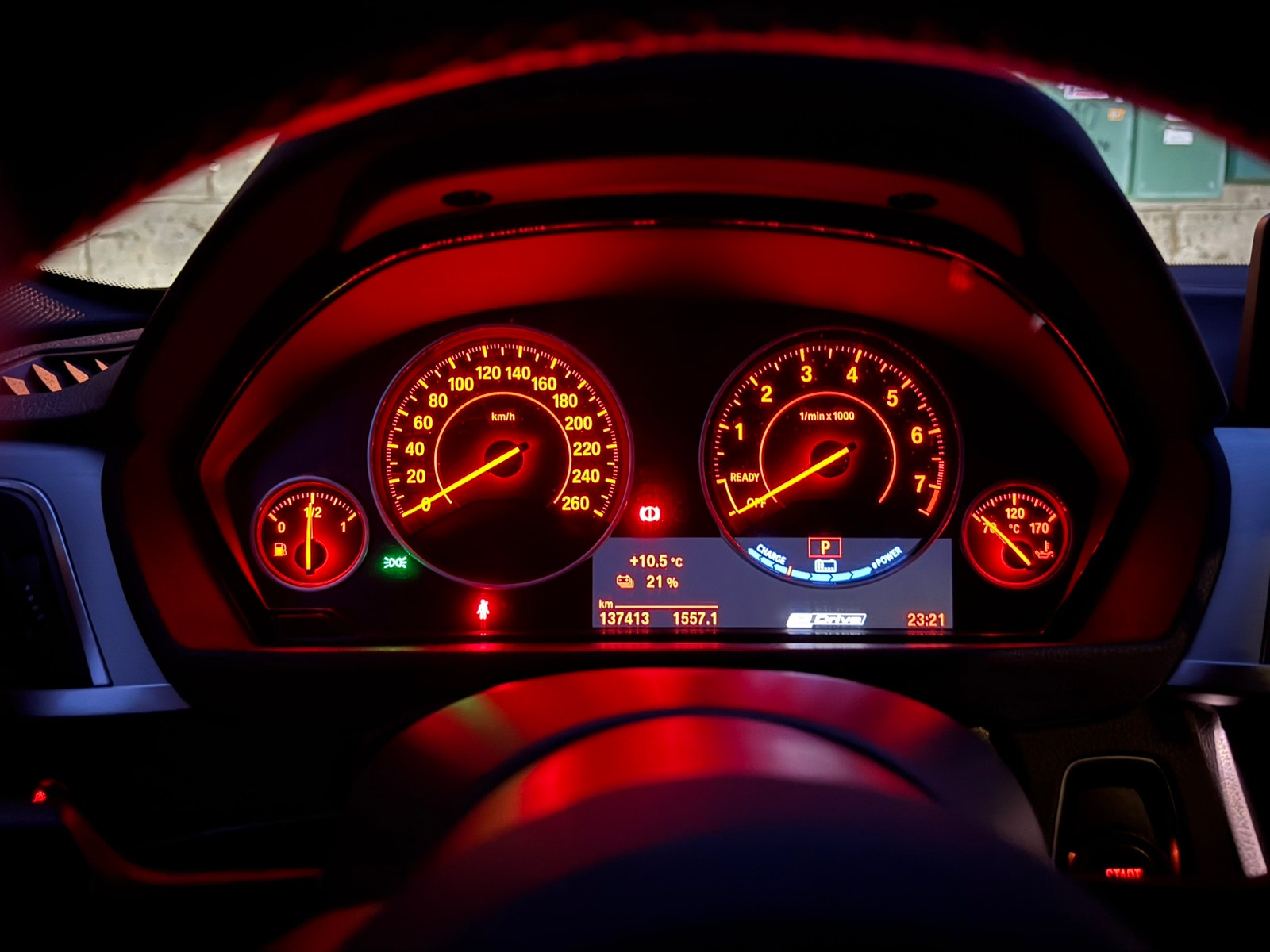 BMW 330e Sedan Steptronic, 252hp, 2016