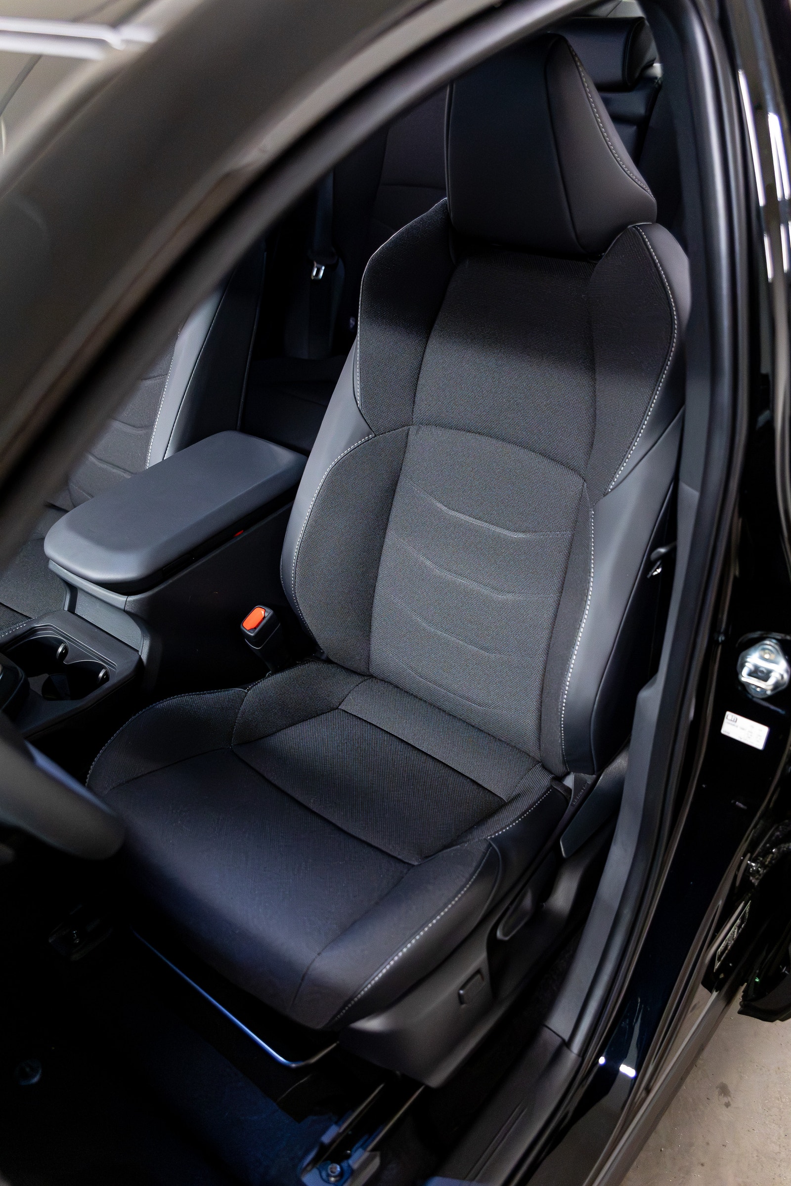 Subaru Uncharted Standard Range 57.7 kWh, 224hp, 2026