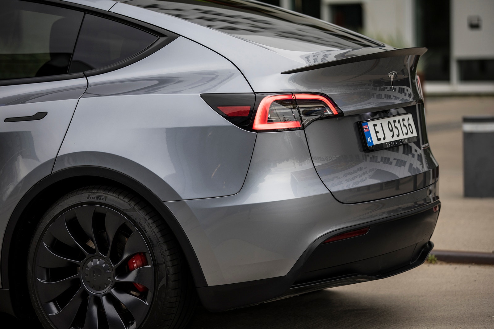 Tesla Model Y Performance, 534hp, 2025