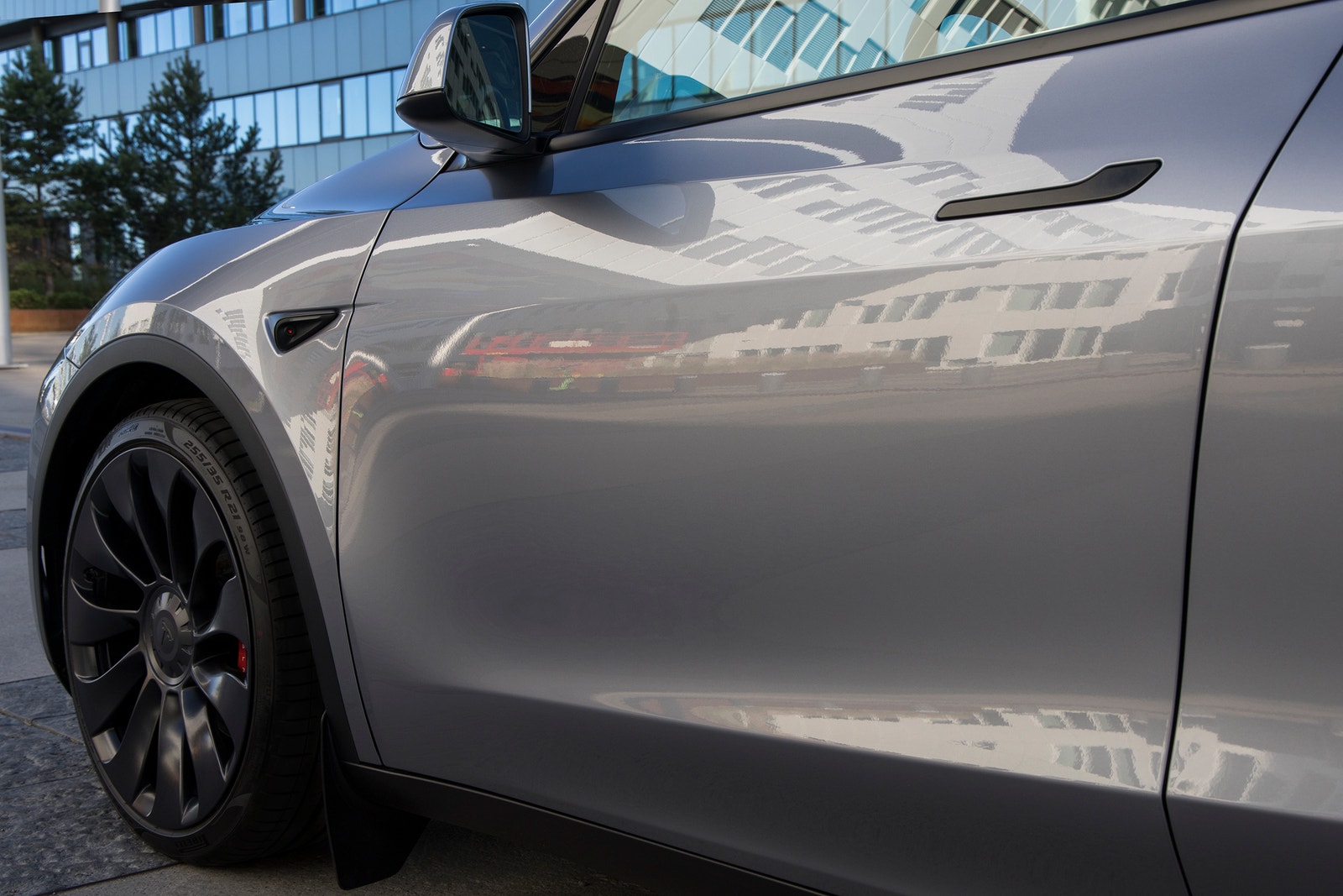 Tesla Model Y Performance, 534hp, 2025