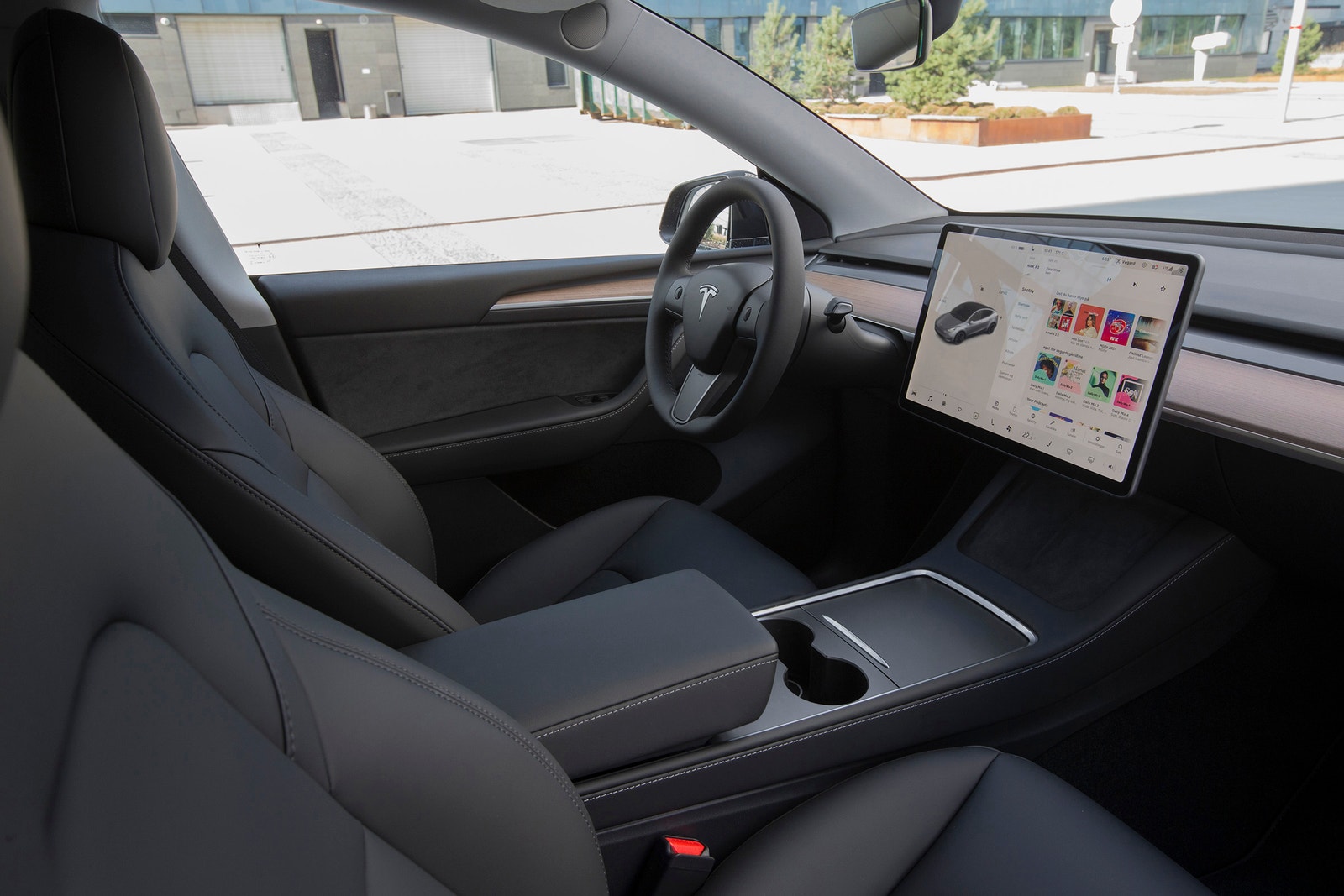 Tesla Model Y Performance, 534hp, 2025