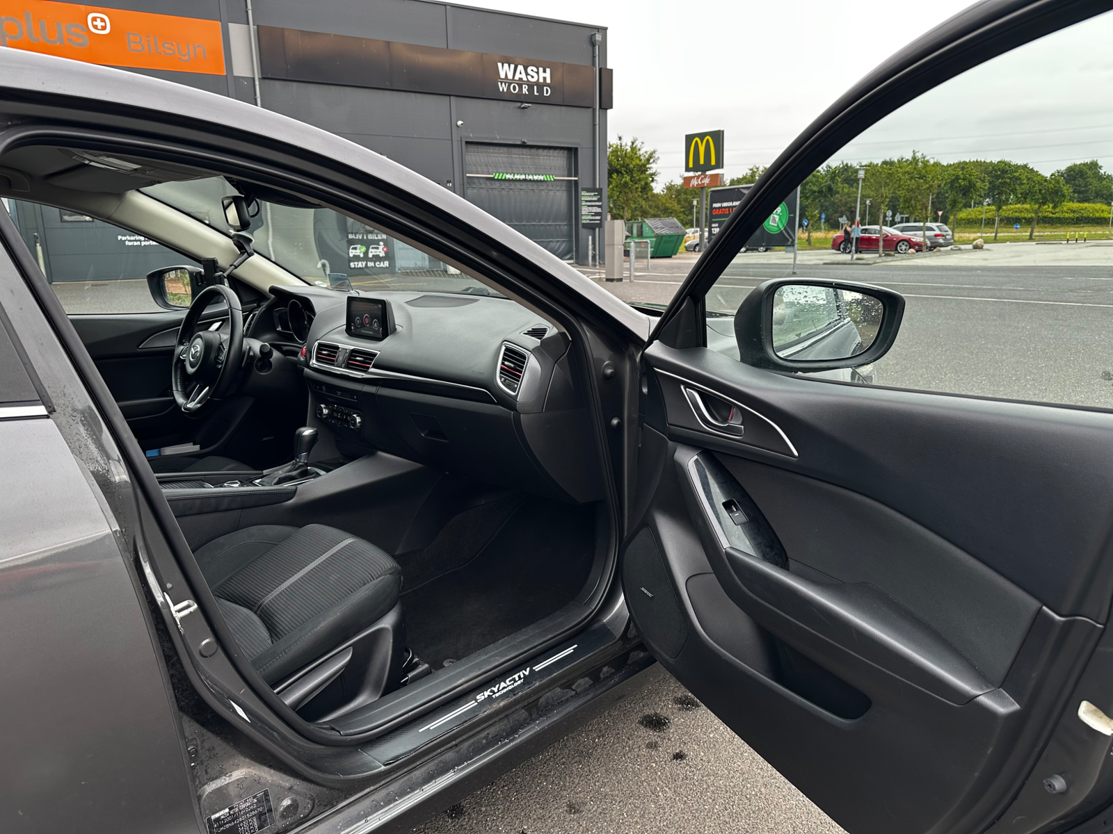 Mazda 3 Sport 2.2 SKYACTIV-D Automatic, 150hp, 2017